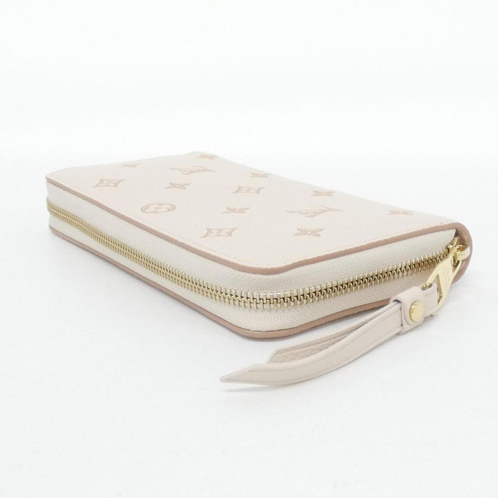 Louis Vuitton White Leather Long Wallet