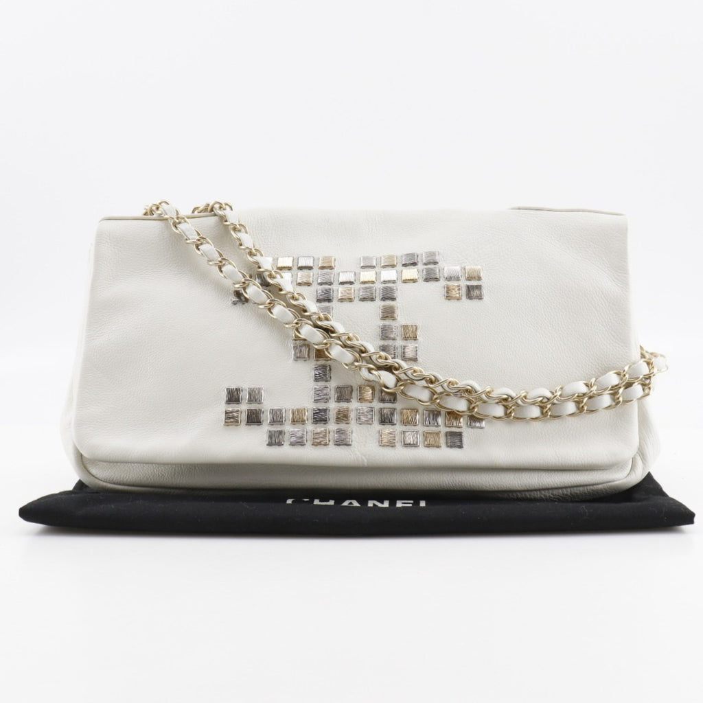 Chanel White Leather Shoulder Bag