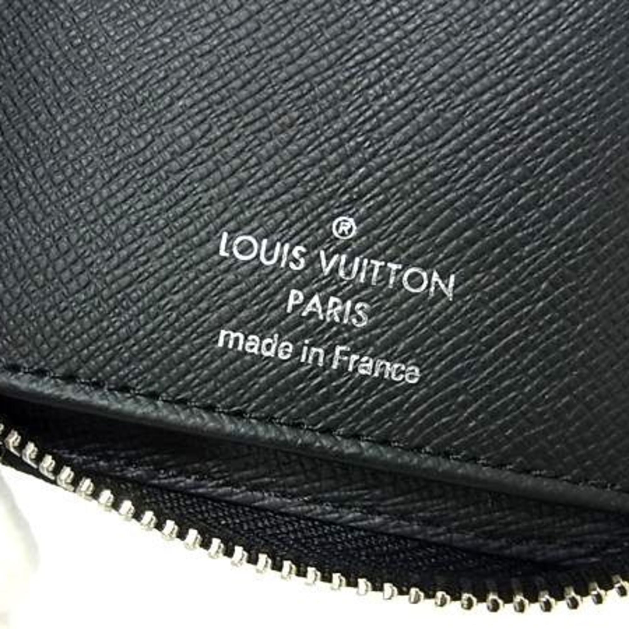 Louis Vuitton Black Noir Taiga Leather Long Wallet