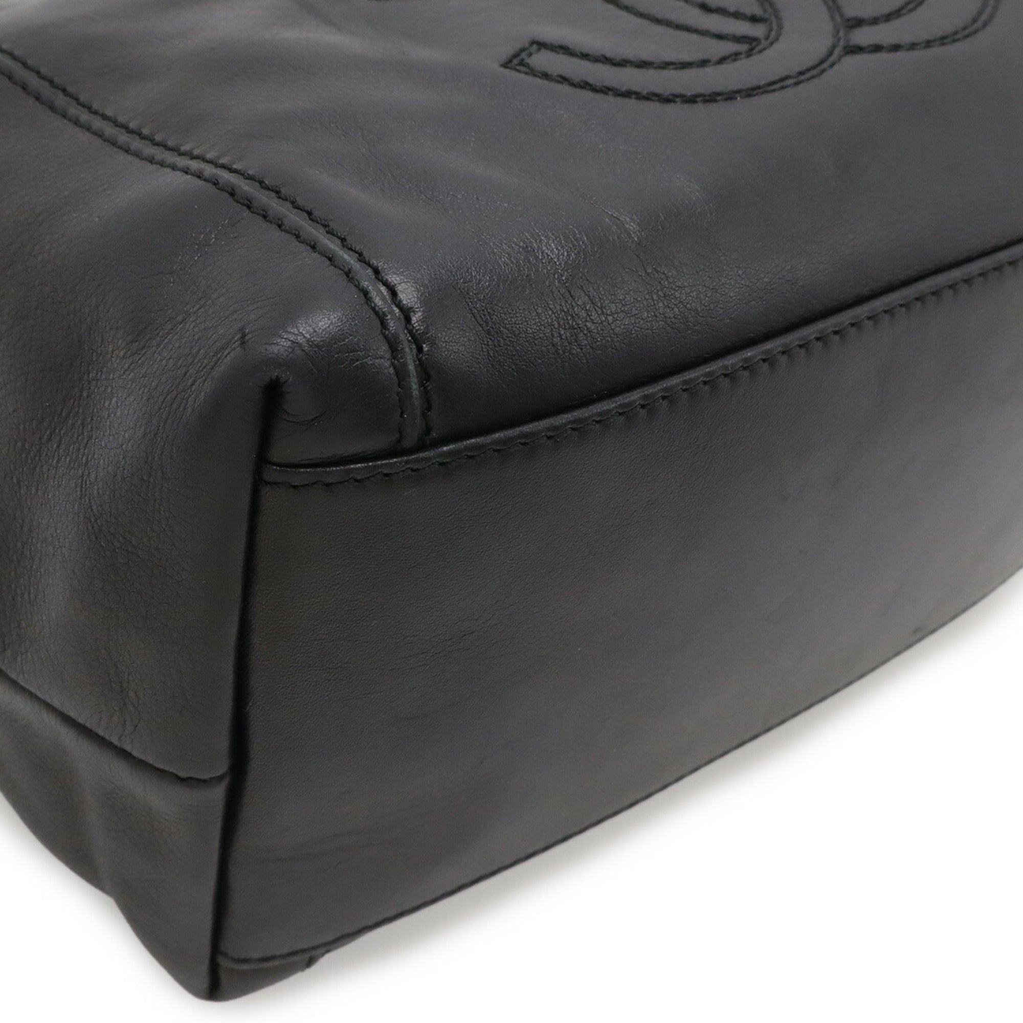 Chanel Black Leather Shoulder Bag