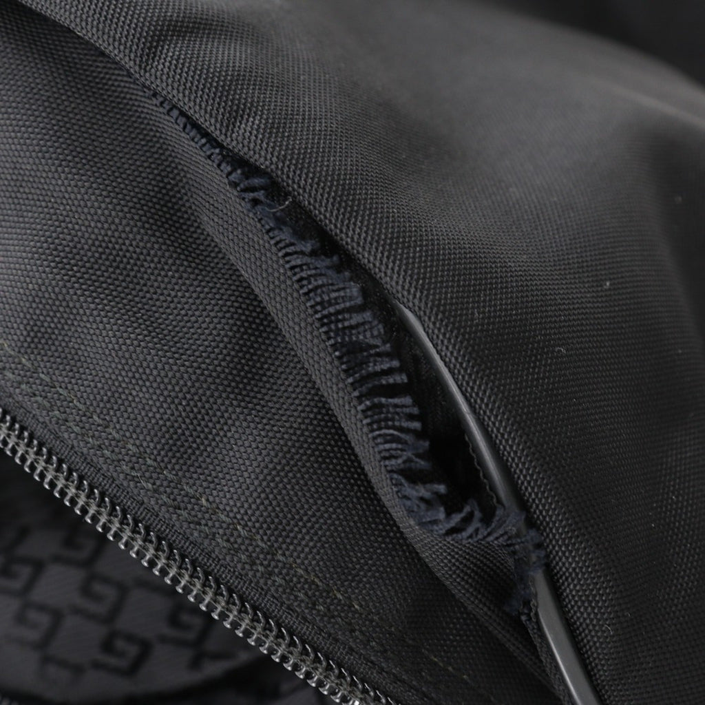 Gucci Black Nylon Canvas Shoulder Bag Sling Bag (Pre-Owned)