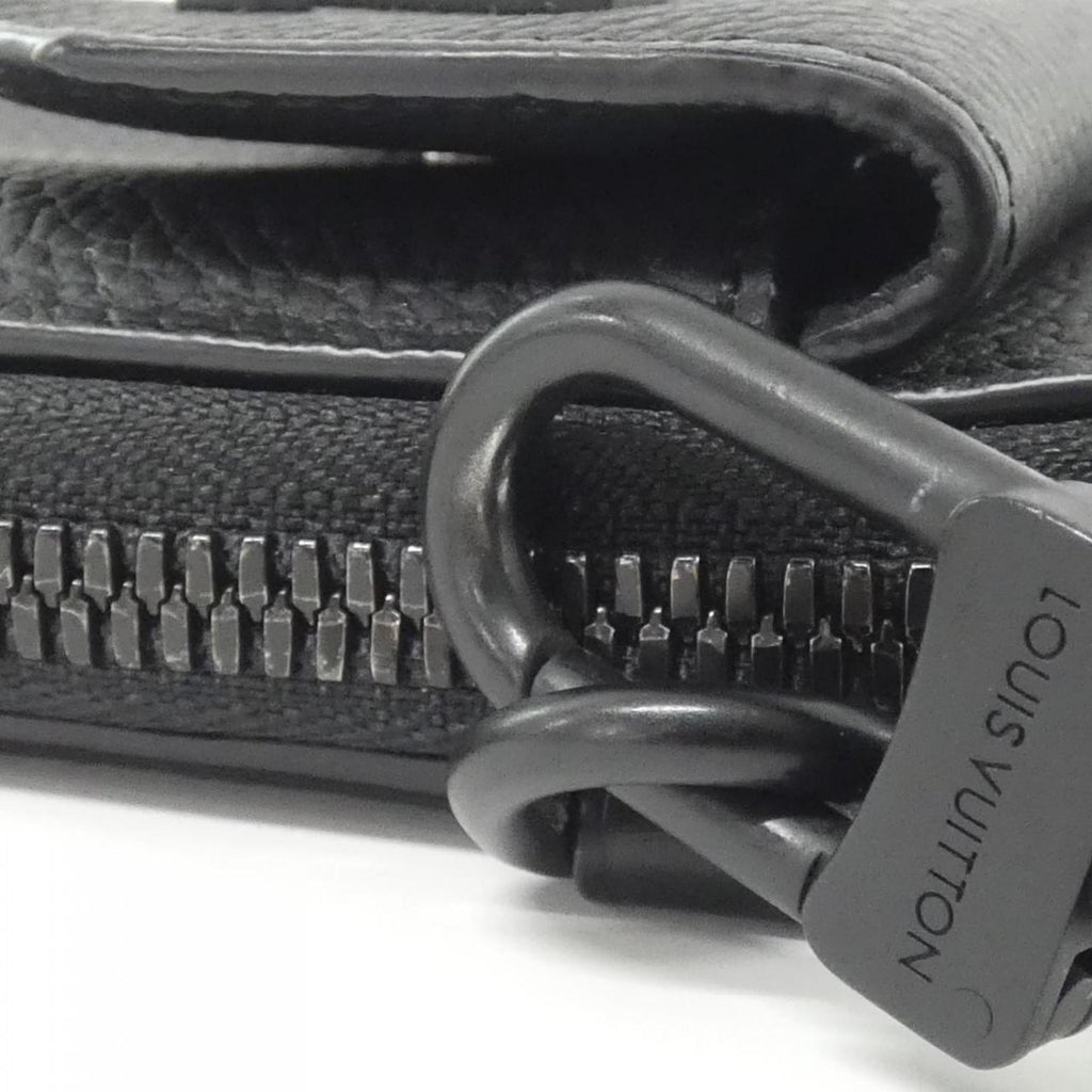 Louis Vuitton Black Leather Pouch Shoulder Bag