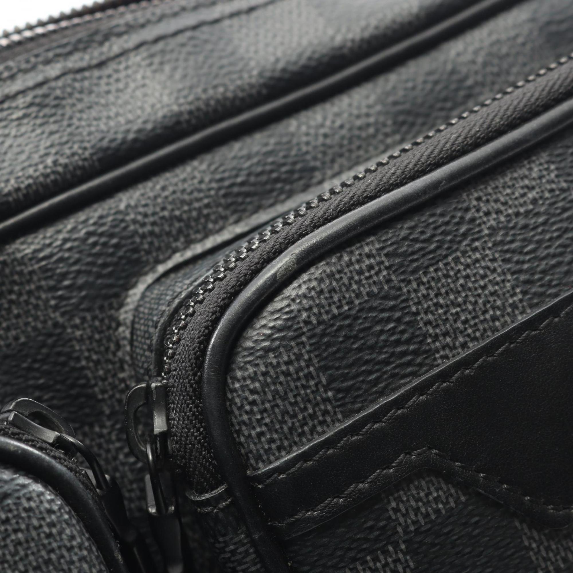 Louis Vuitton Gray Damier Graphite Leather Shoulder Bag