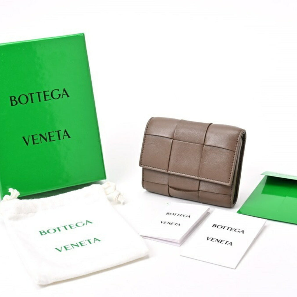 Bottega Veneta Leather Wallet (Tri-Fold)