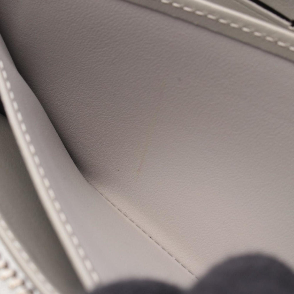 Louis Vuitton Gray Metallic Mahina Leather Leather Long Wallet