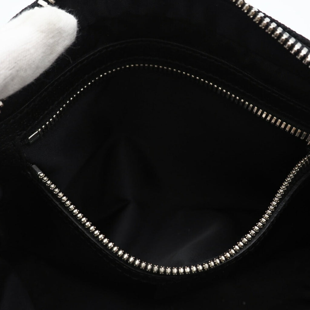 Gucci Black Nylon Leather Sling Bag (Pre-Owned)