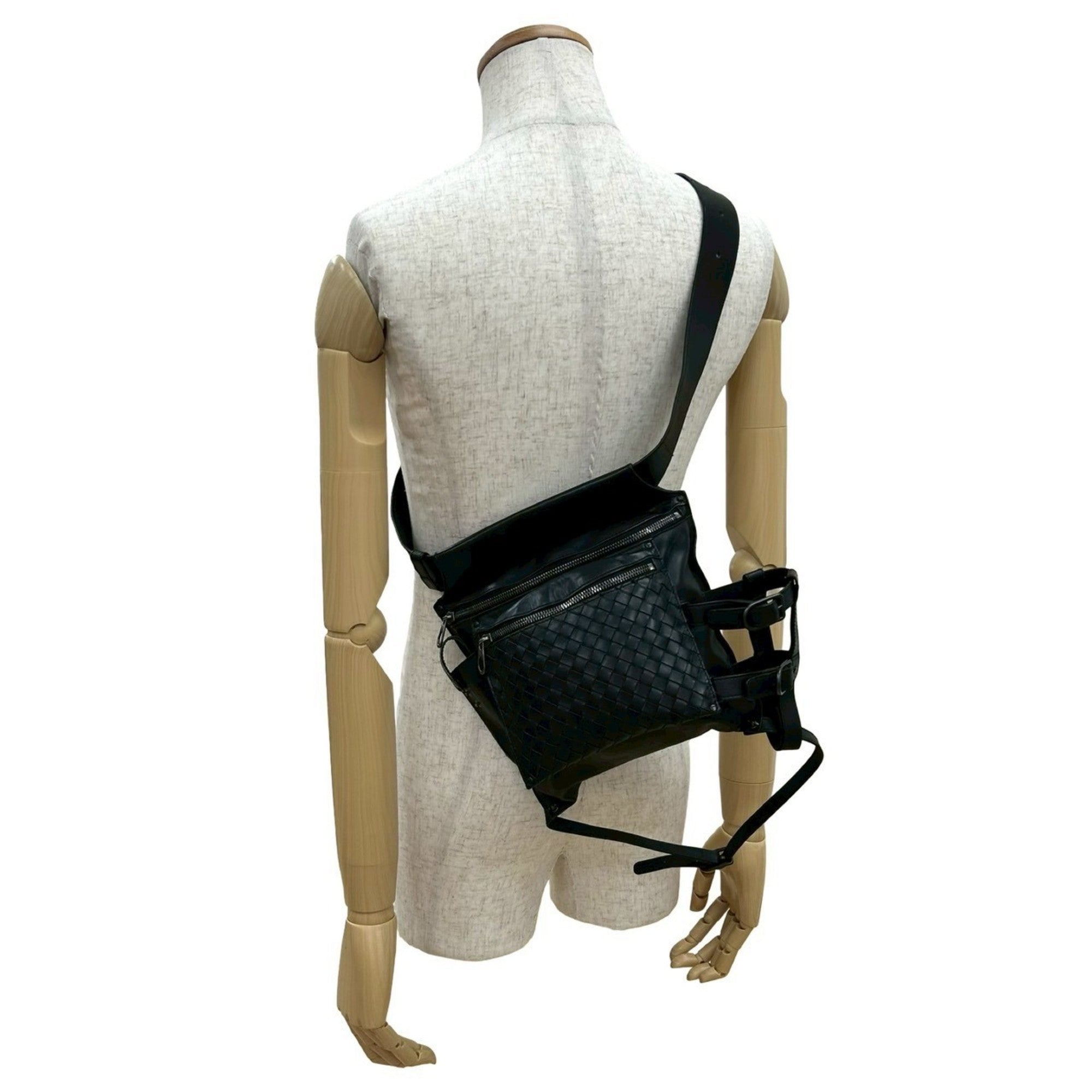 Bottega Veneta Black Leather Shoulder Bag Sling Bag