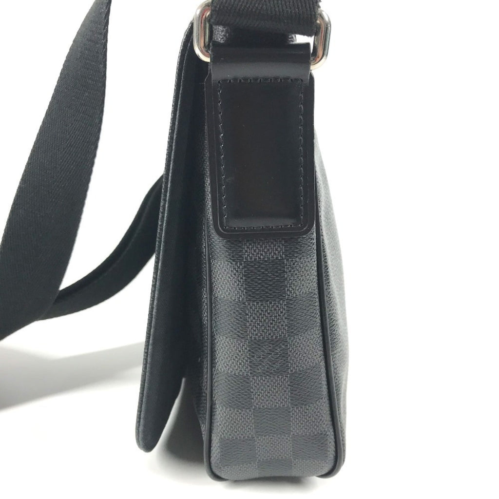 Louis Vuitton Black Damier Graphite Messenger Bag Shoulder Bag