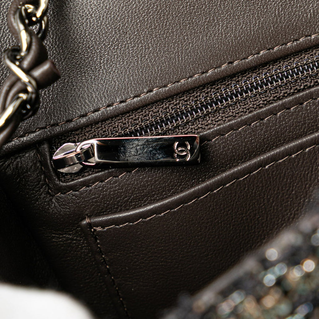 Chanel Gray Tweed Leather Shoulder Bag