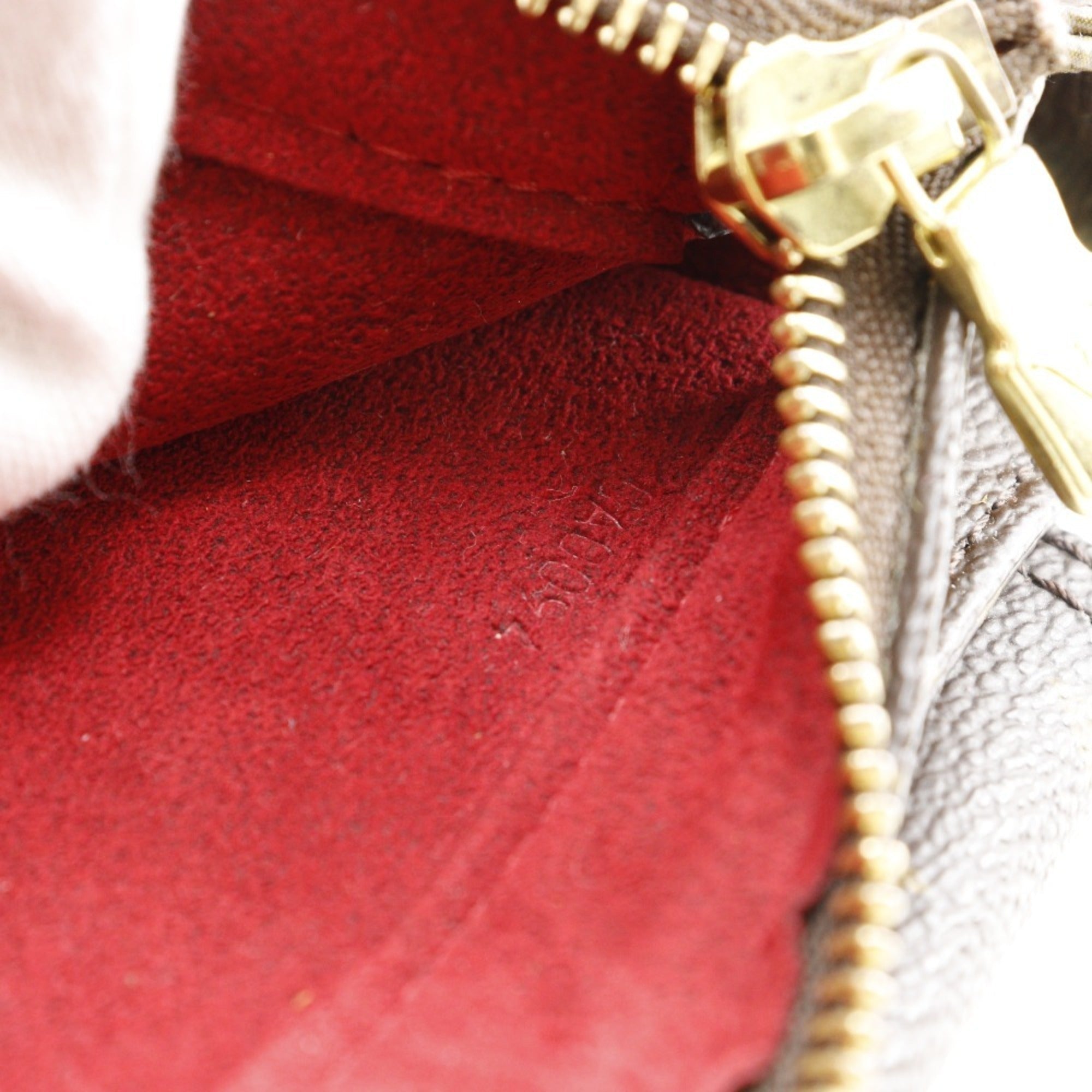 Louis Vuitton Brown Monogram Monogram Shoulder Bag