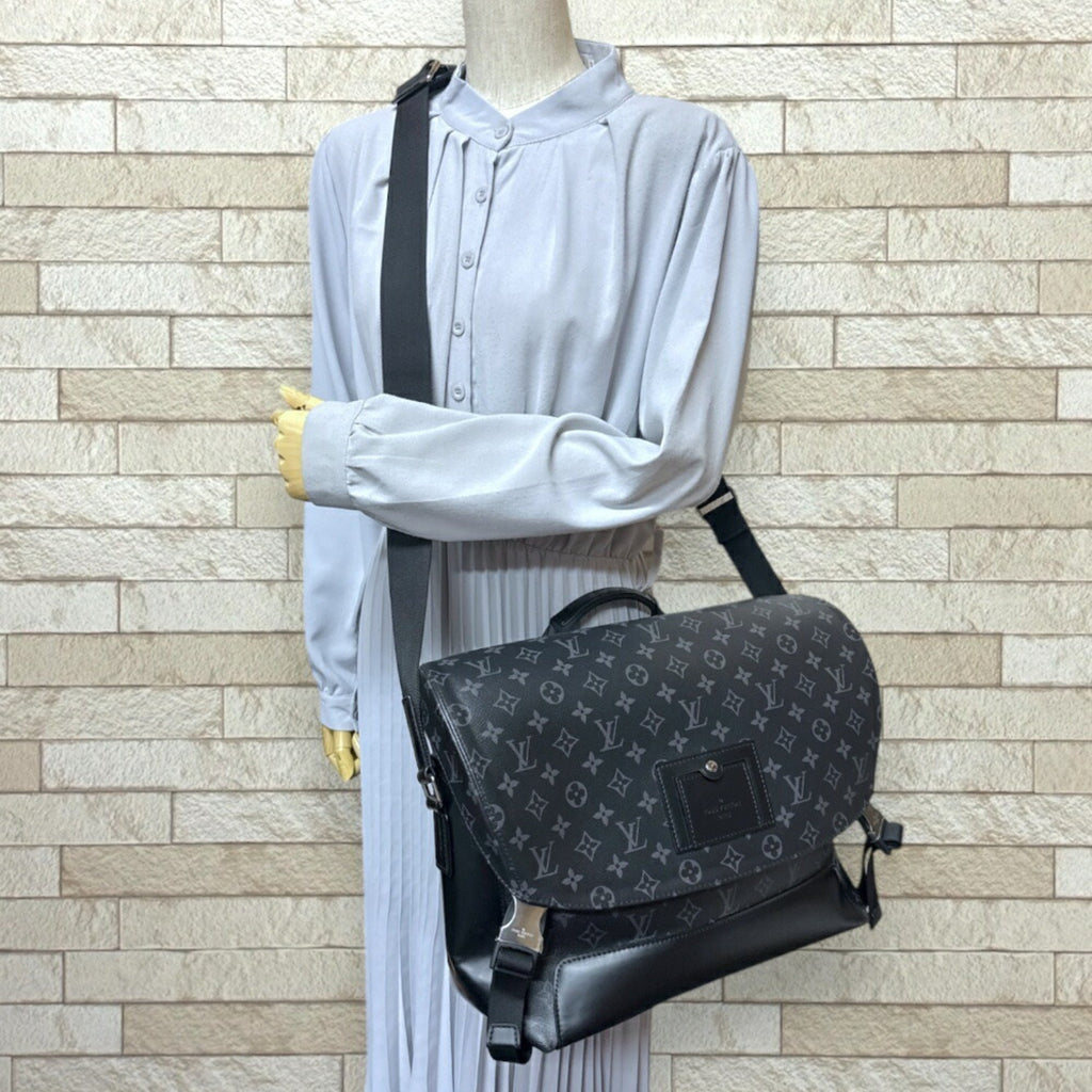 Louis Vuitton Black Gray Monogram Eclipse Shoulder Bag