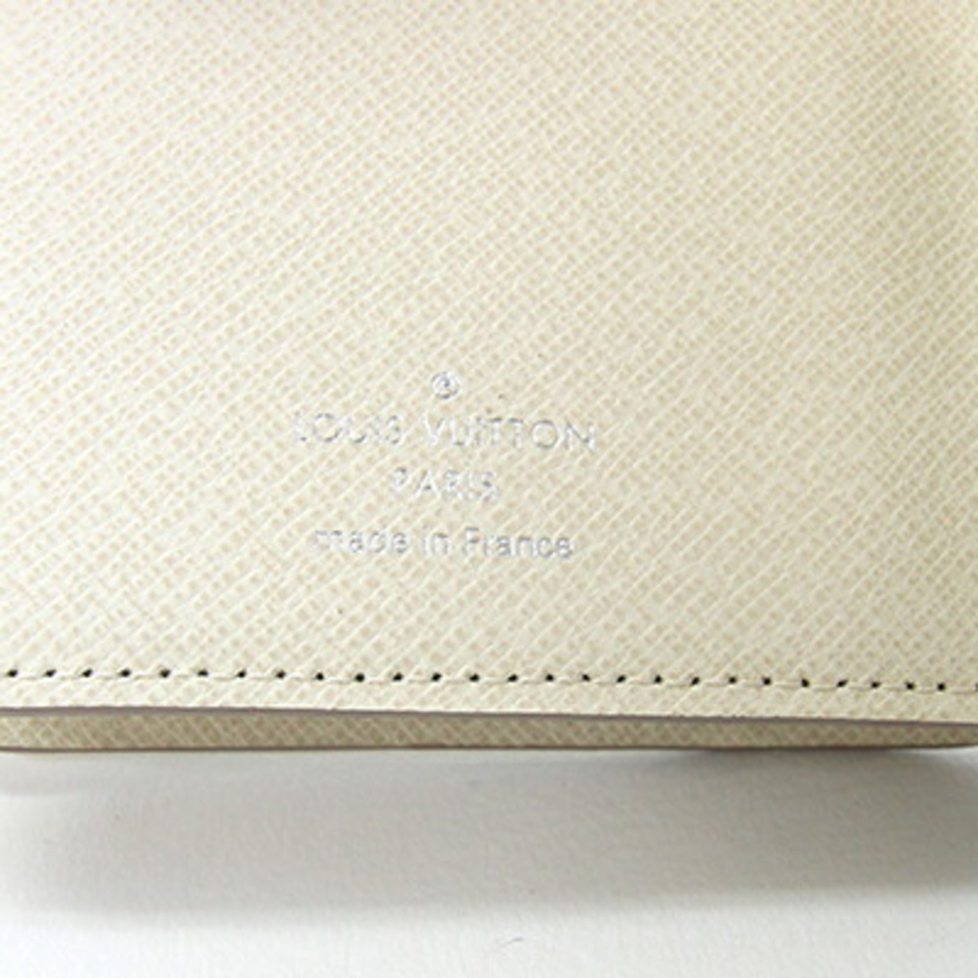 Louis Vuitton Ivory Lv Off White Wallet (Tri-Fold)