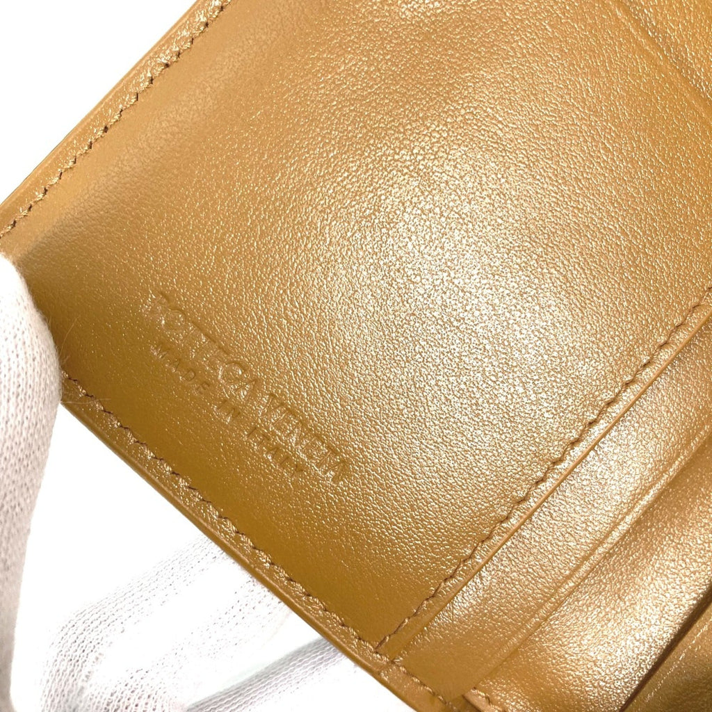 Bottega Veneta Beige Leather Wallet (Bi-Fold)