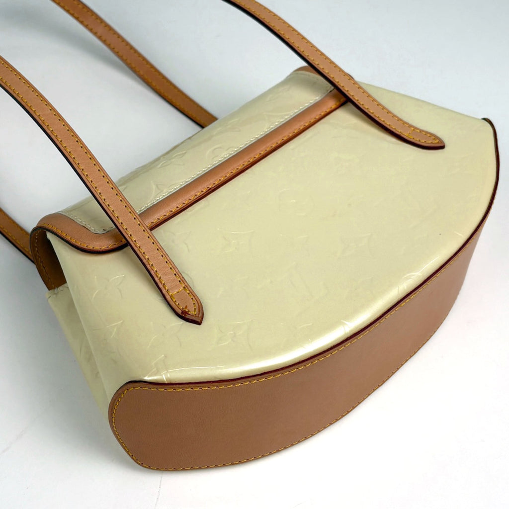 Louis Vuitton Pearl Monogram Vernis Shoulder Bag
