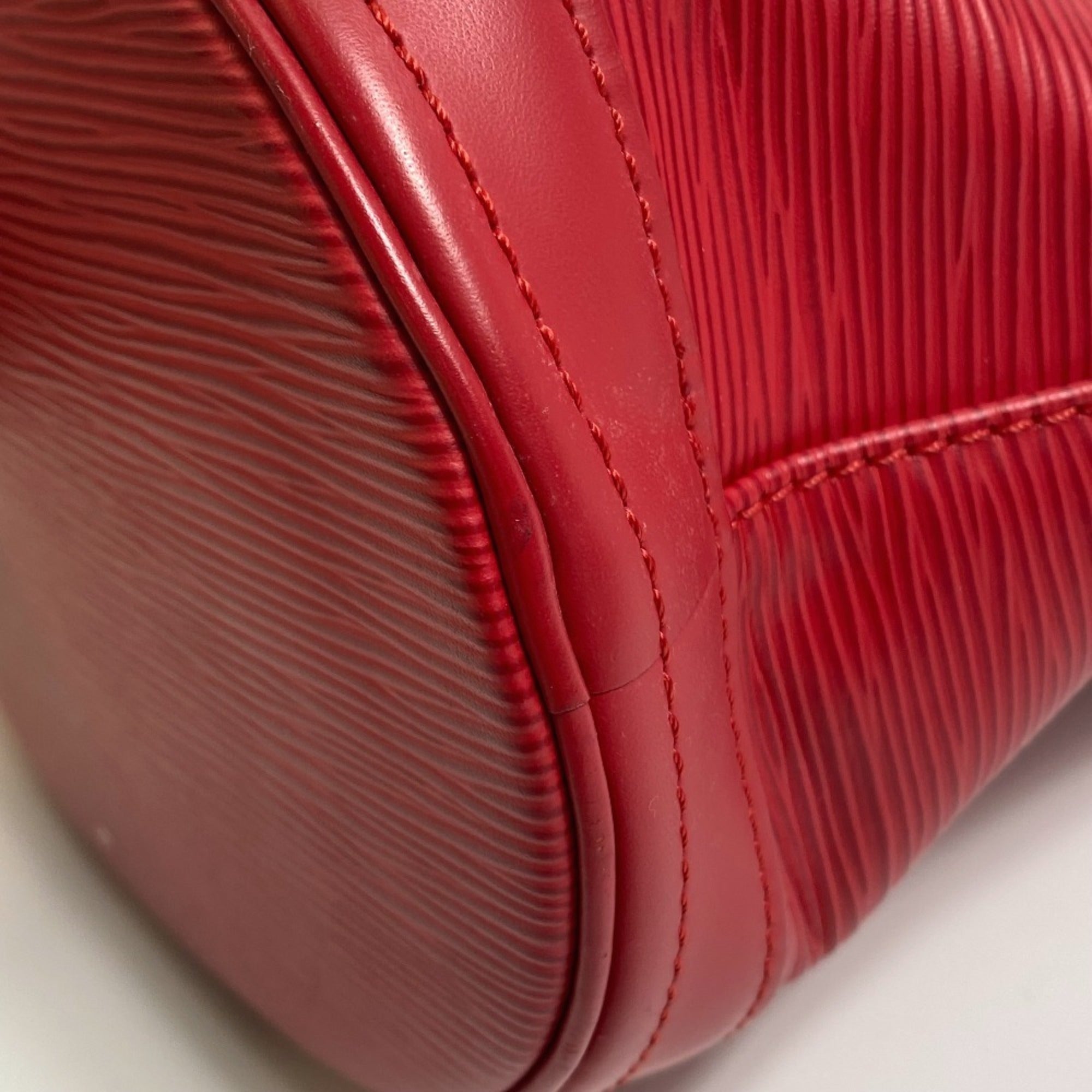 Louis Vuitton Red Color Rouge Epi Leather Pouch Shoulder Bag