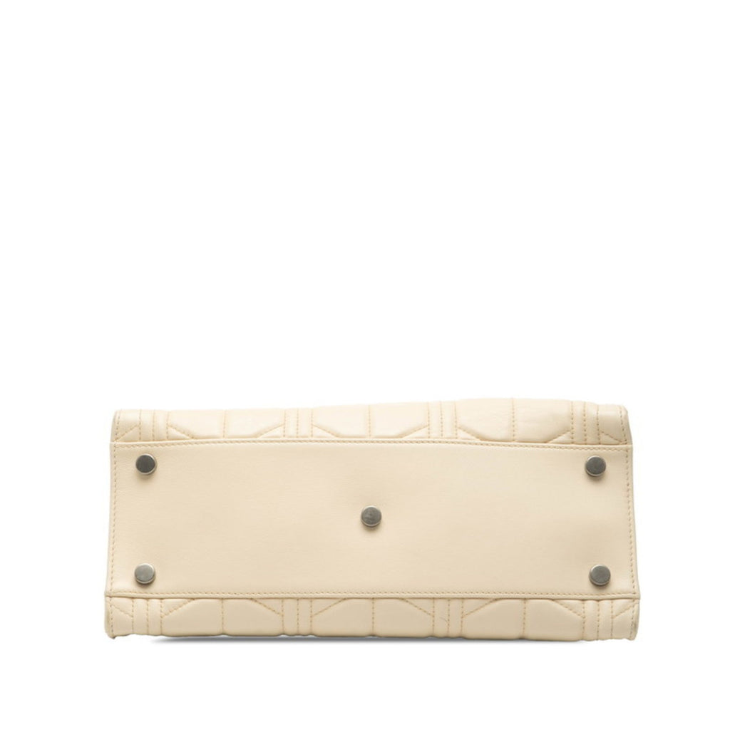 Gucci White Leather Handbag Shoulder Bag (Pre-Owned)