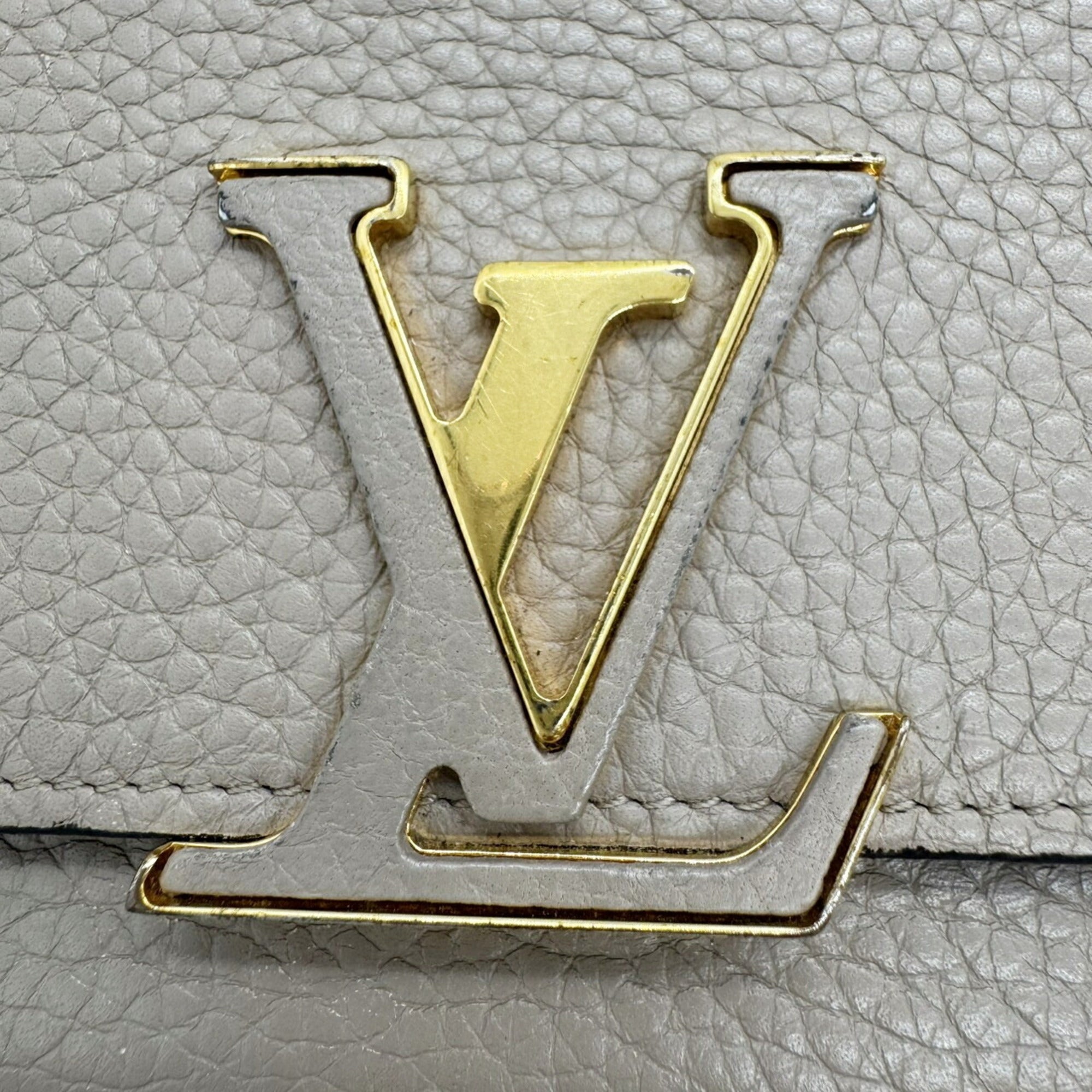 Louis Vuitton Beige Grayish Leather Long Wallet