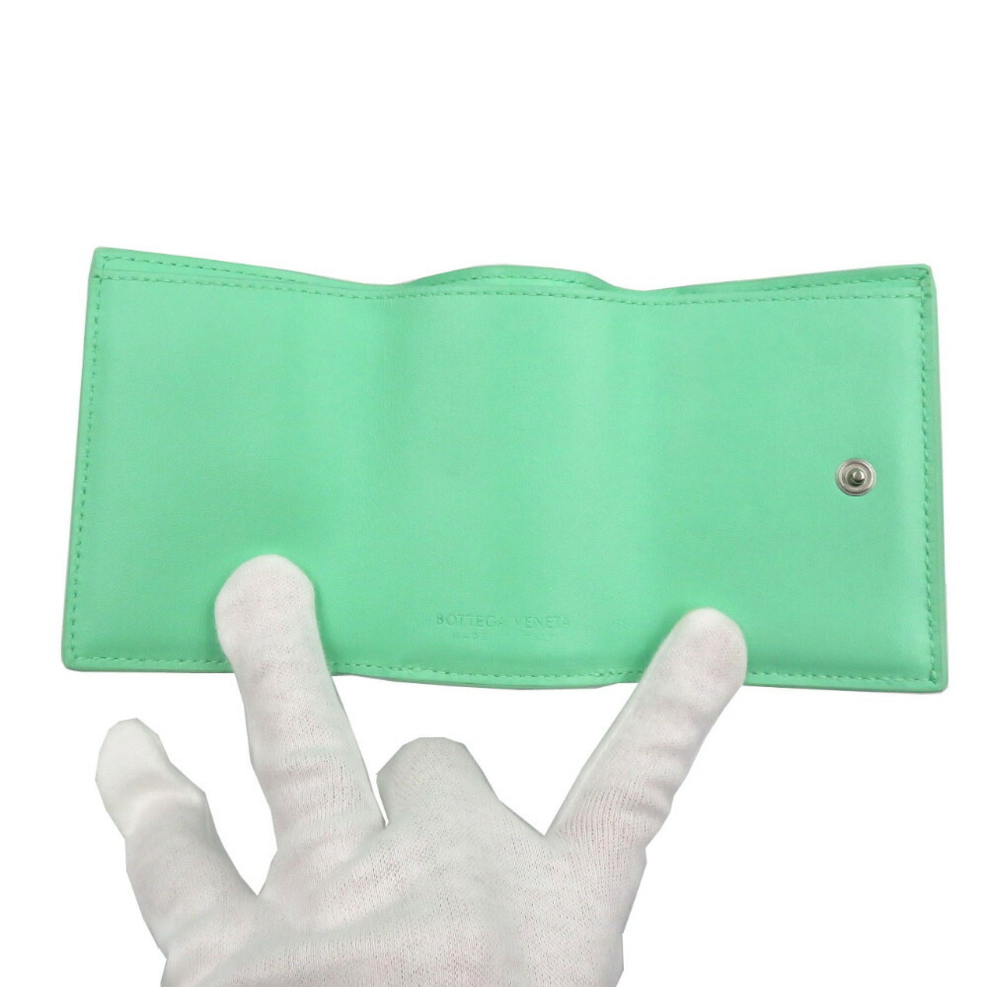 Bottega Veneta Green Leather Wallet (Tri-Fold)