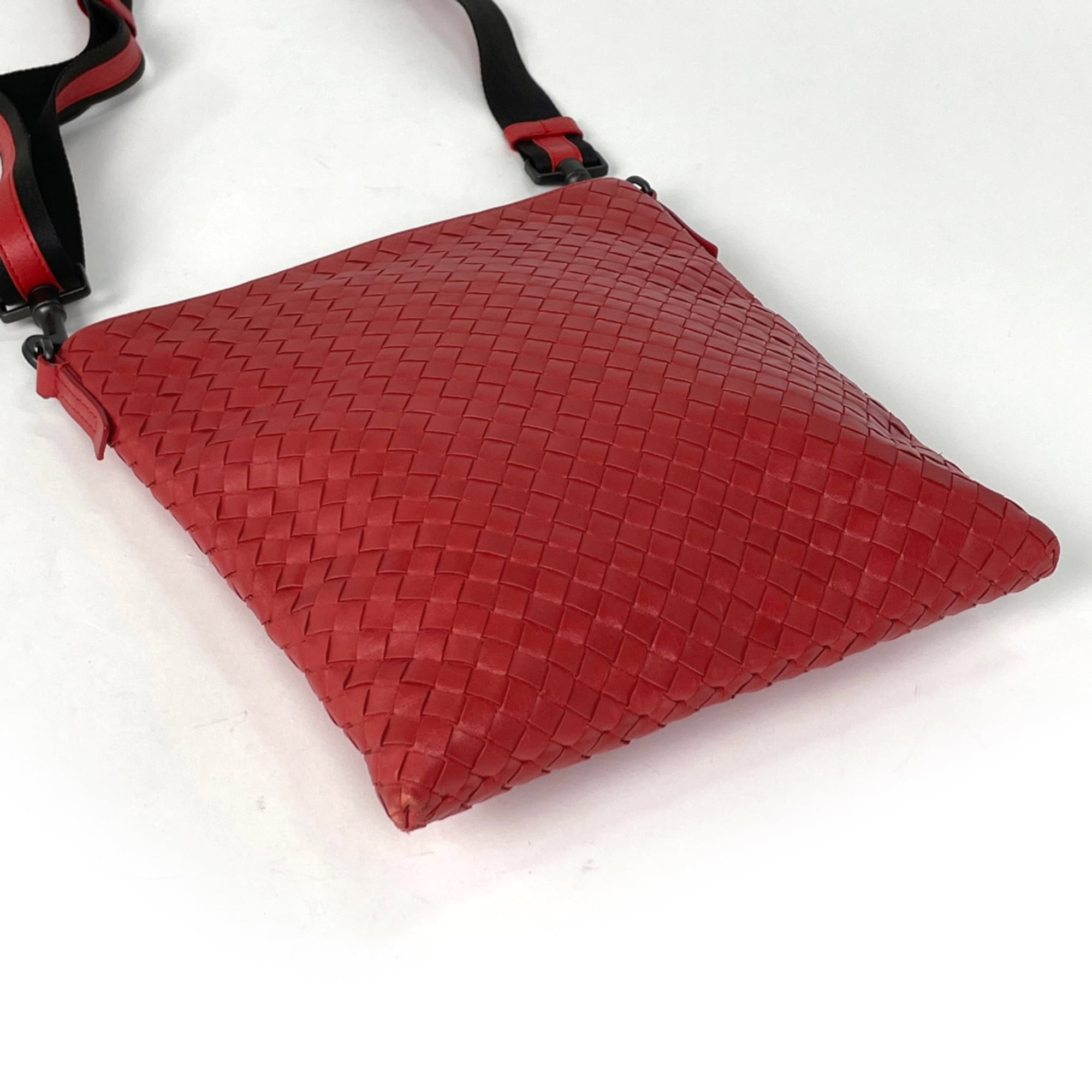 Bottega Veneta Red Color Leather Shoulder Bag