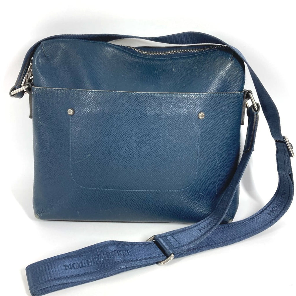 Louis Vuitton Navy Taiga Leather Leather Messenger Bag Shoulder Bag