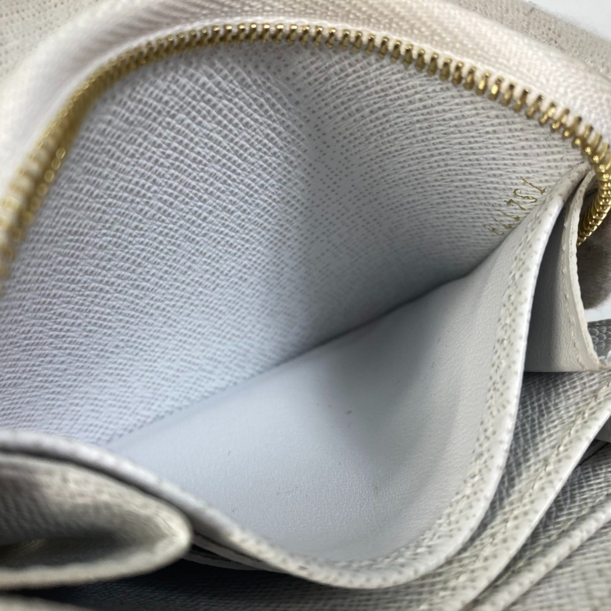 Louis Vuitton Epi Blanc White Epi Leather Coin Purse/Coin Case