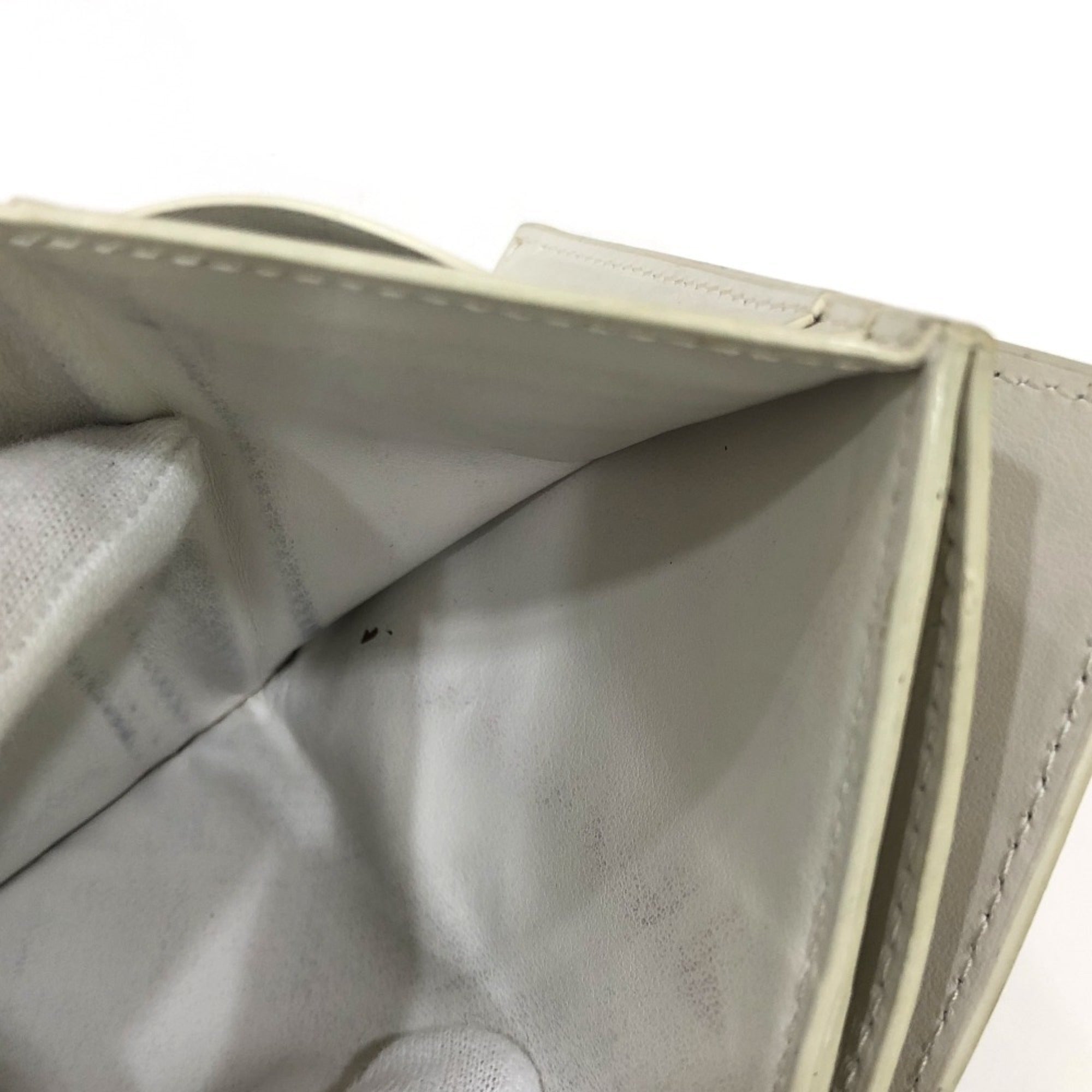 Bottega Veneta White Leather Wallet (Tri-Fold)