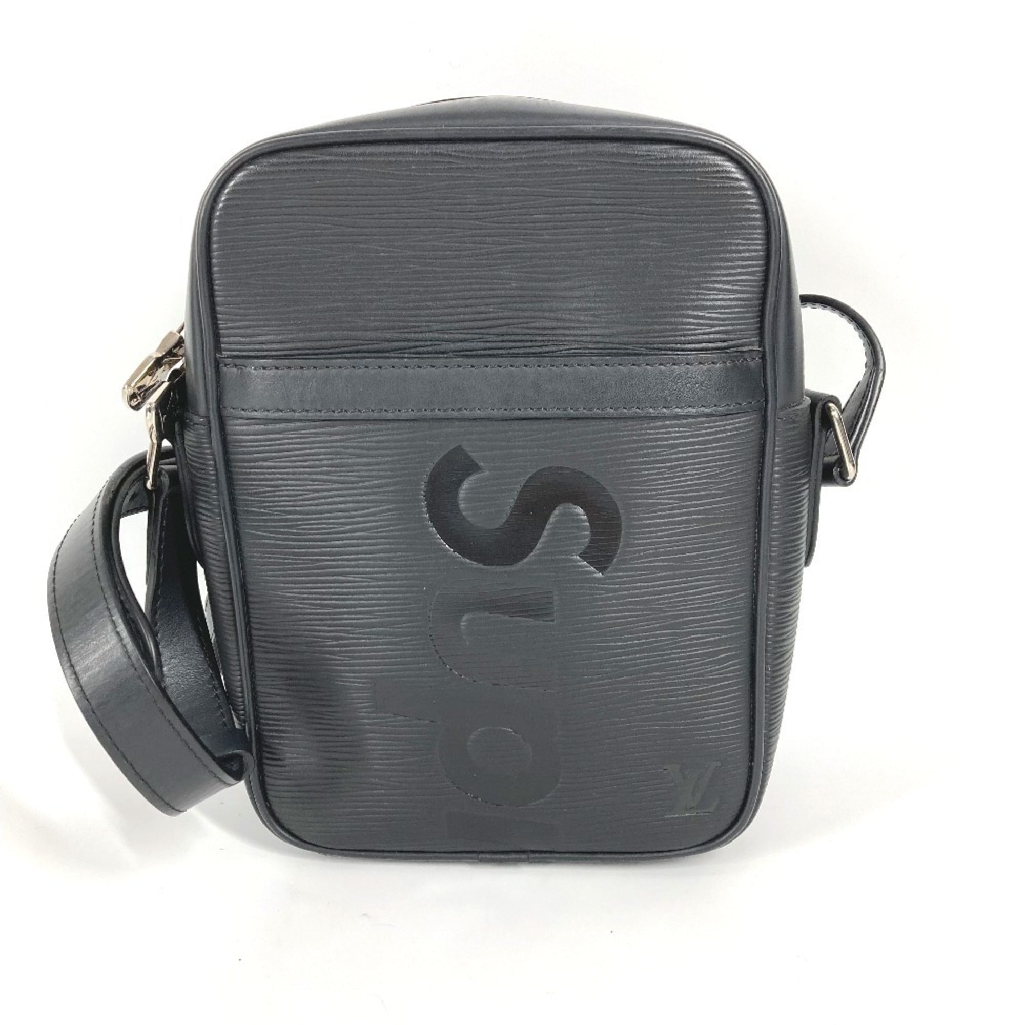 Louis Vuitton Black Epi Leather Pochette Shoulder Bag