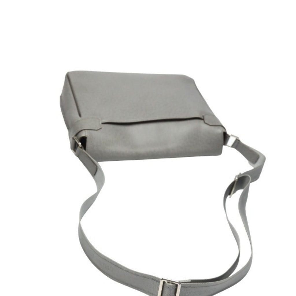 Louis Vuitton Gray Taiga Leather Shoulder Bag