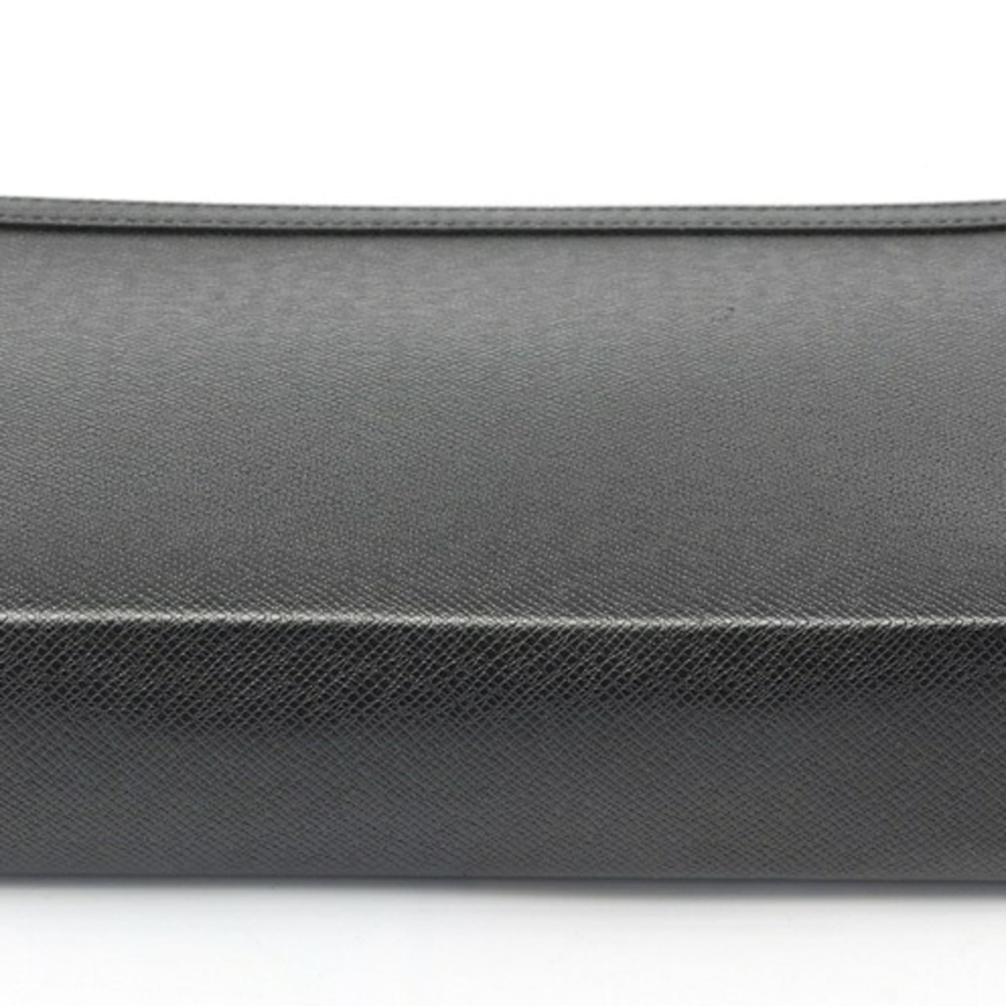 Louis Vuitton Black Taiga Leather Clutch Bag Pochette