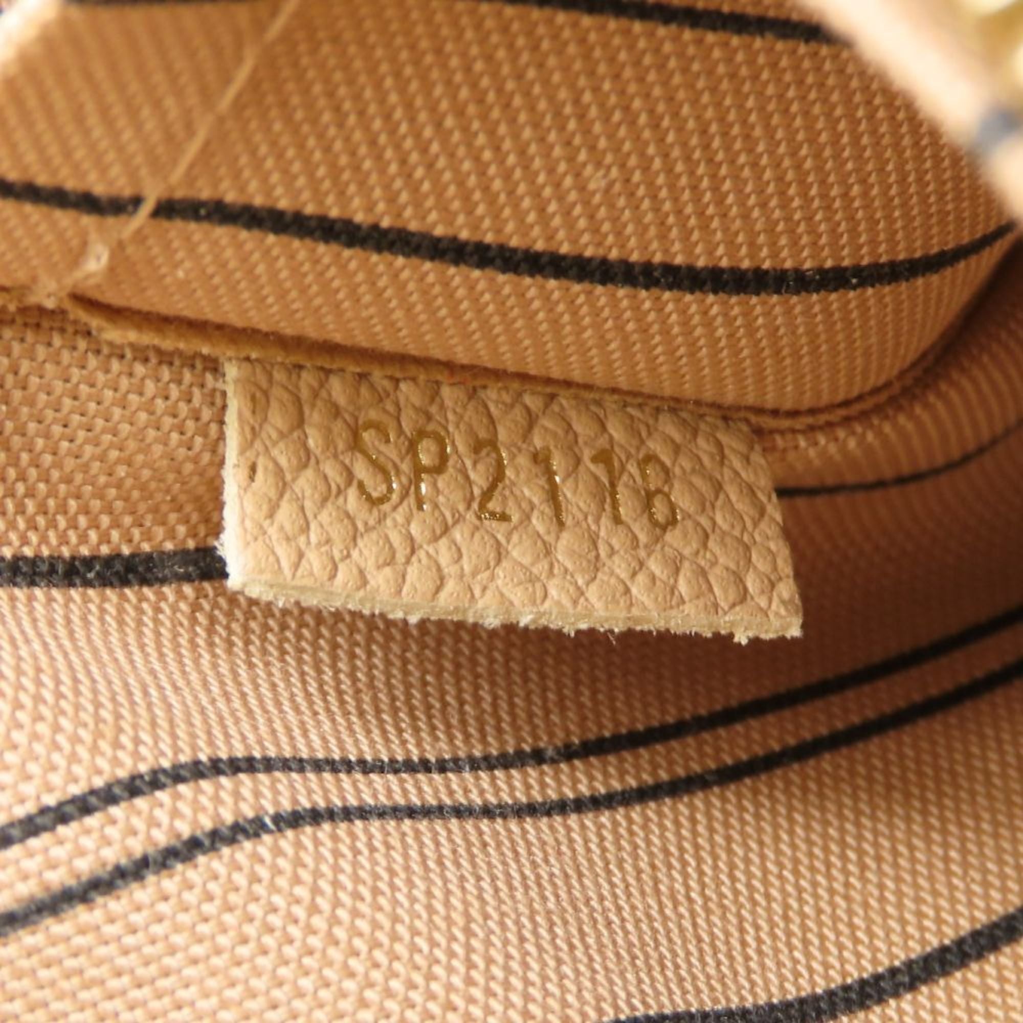 Louis Vuitton Dune Leather Handbag