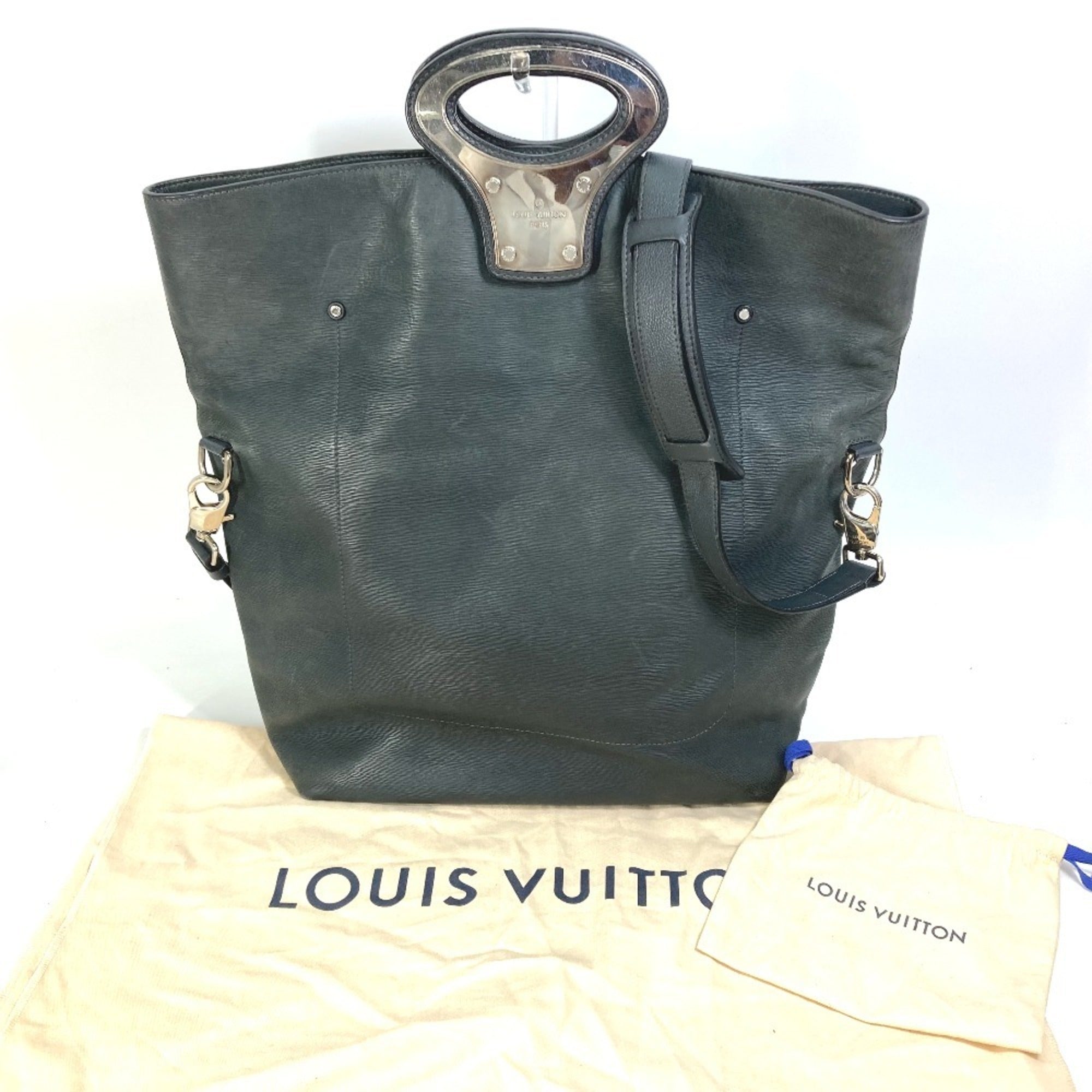 Louis Vuitton Black Noir Leather Handbag Shoulder Bag