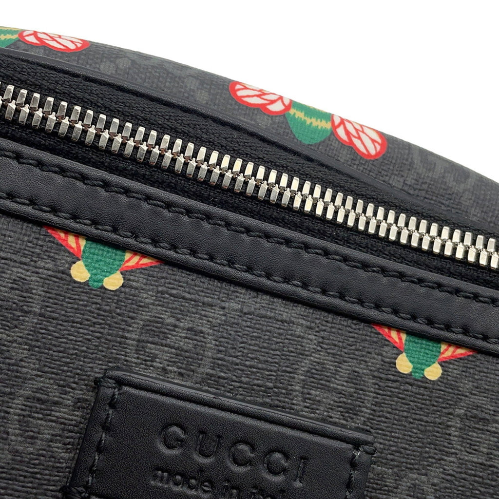 Gucci Black Gg Supreme Sling Bag (Pre-Owned)