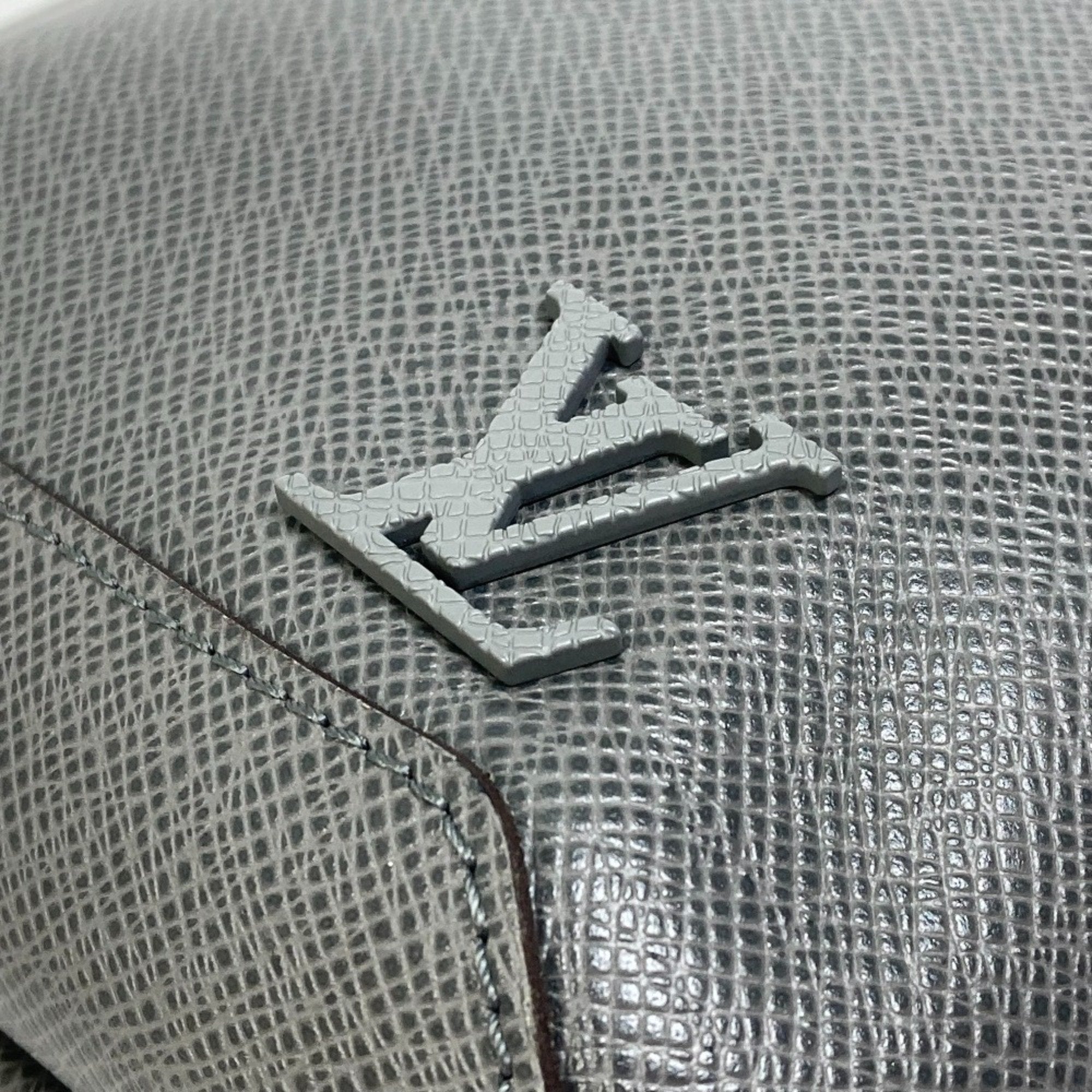Louis Vuitton Taiga Gray Gris Taiga Leather Shoulder Bag