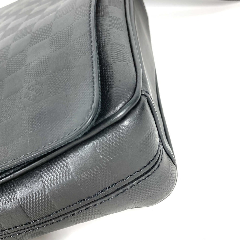 Louis Vuitton Black Noir Damier Infini Messenger Bag Shoulder Bag
