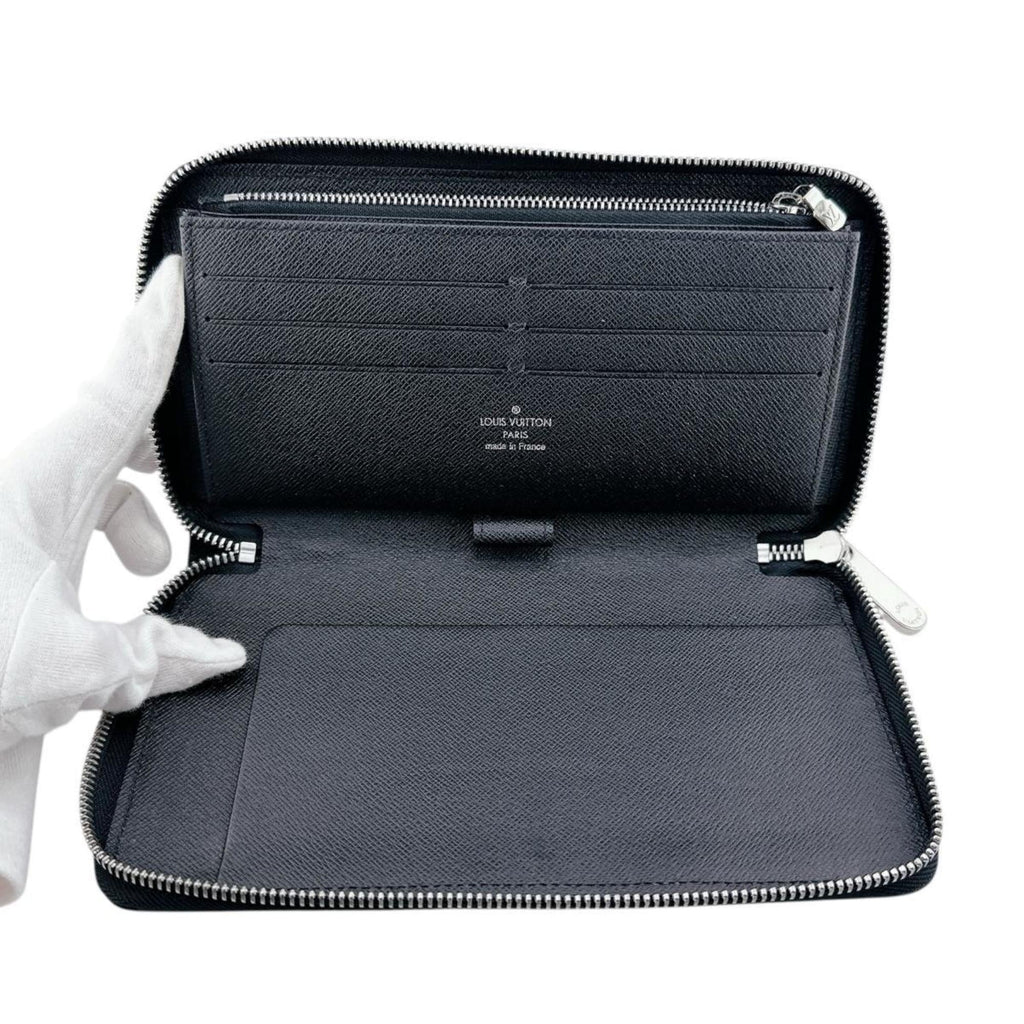 Louis Vuitton Noir Epi Leather Long Wallet