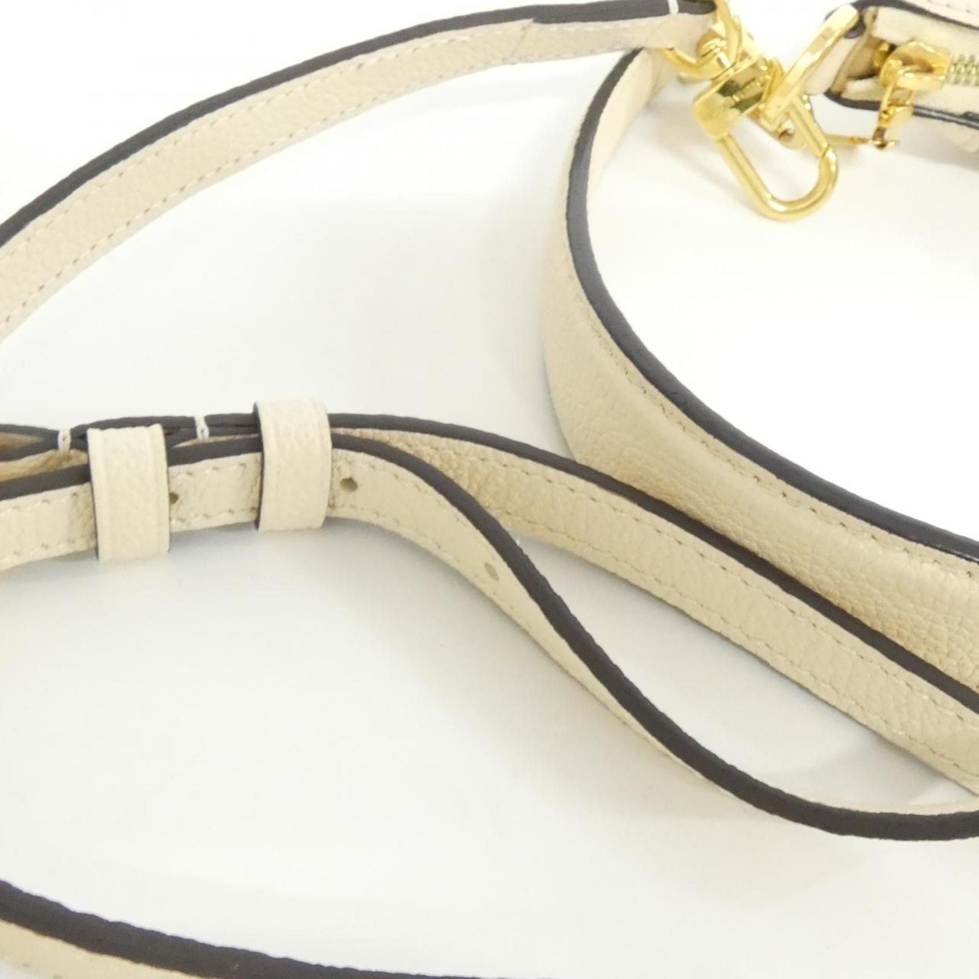 Louis Vuitton Cream Leather Handbag
