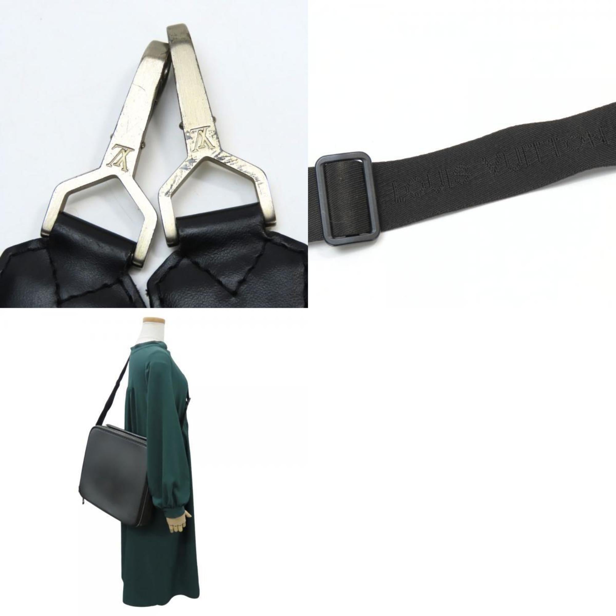 Louis Vuitton Ardoise Taiga Leather Shoulder Bag