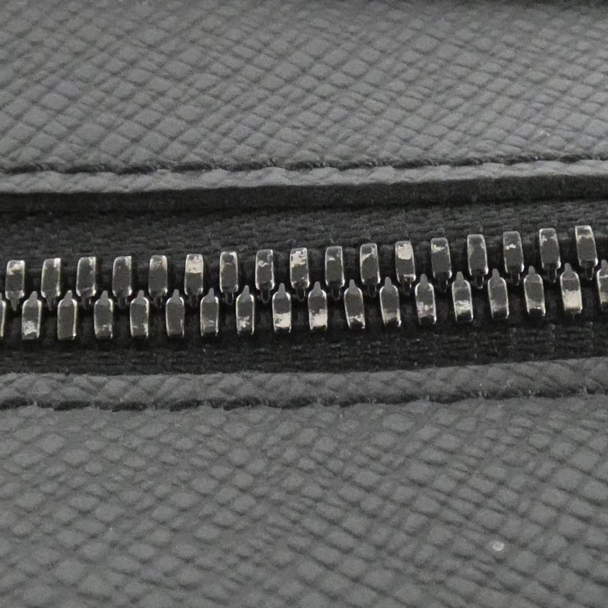 Louis Vuitton Black Leather Shoulder Bag