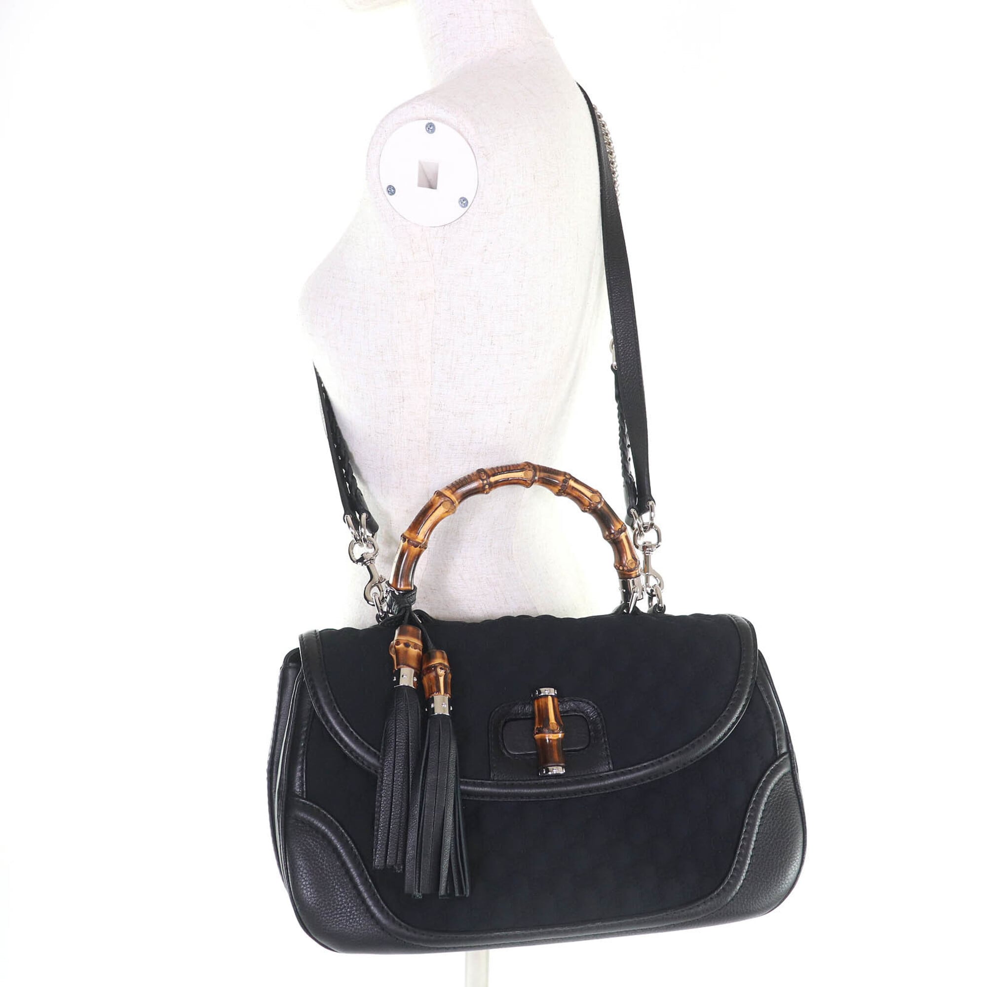 Gucci Black Leather Handbag Shoulder Bag (Pre-Owned)