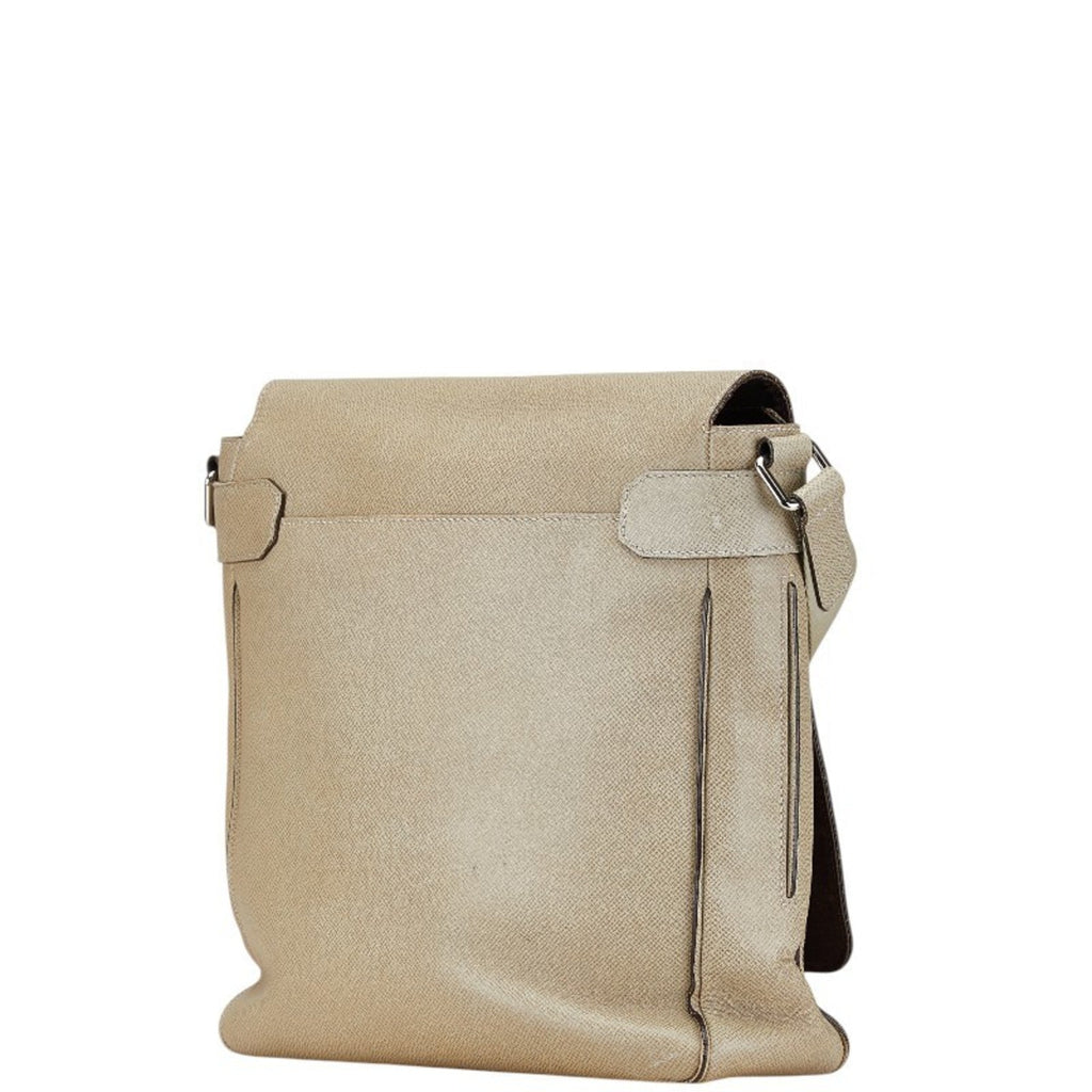Louis Vuitton Taiga Beige Polaire Taiga Leather Shoulder Bag