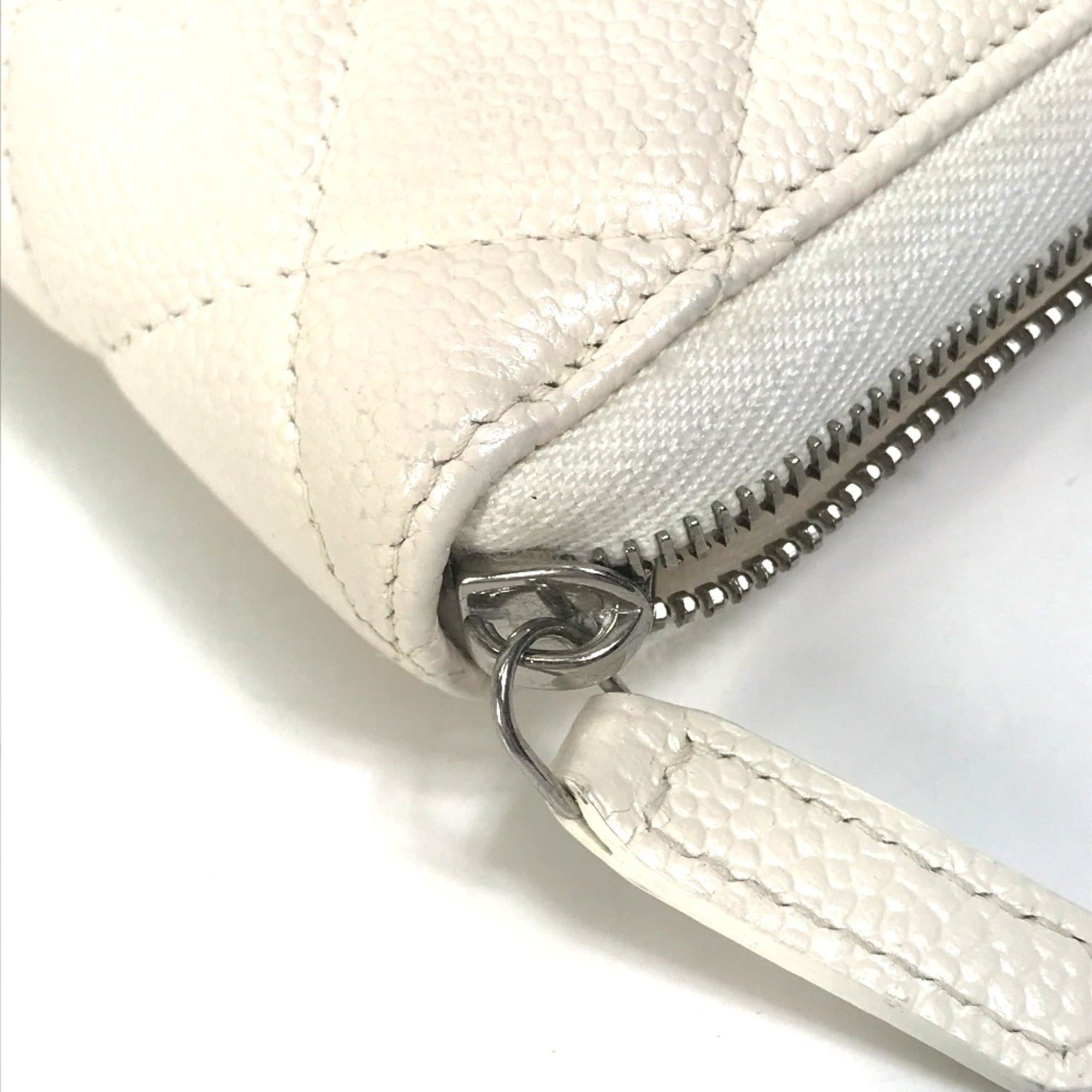 Chanel White Leather Long Wallet (Bi-Fold)