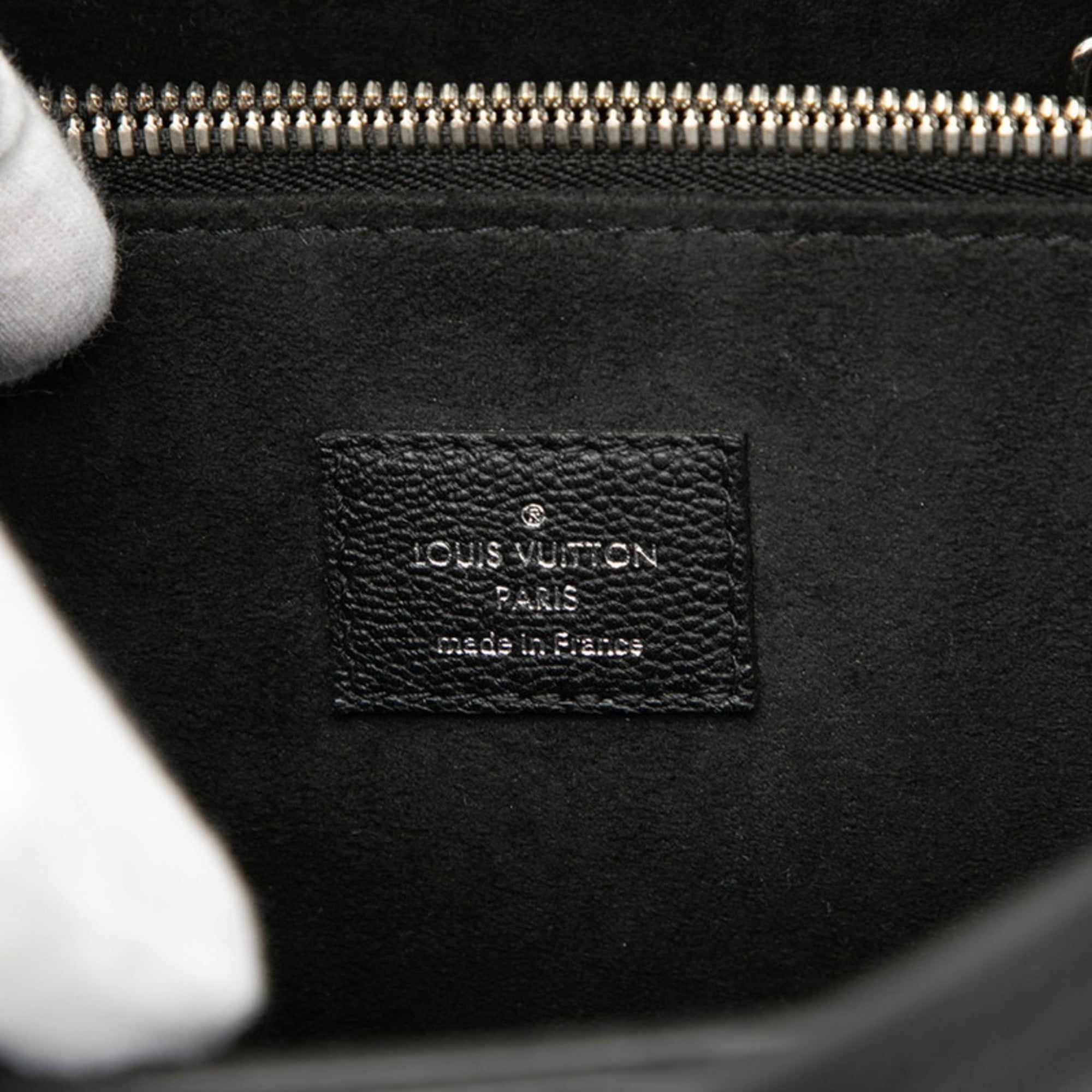Louis Vuitton Black Noir Leather Handbag Shoulder Bag