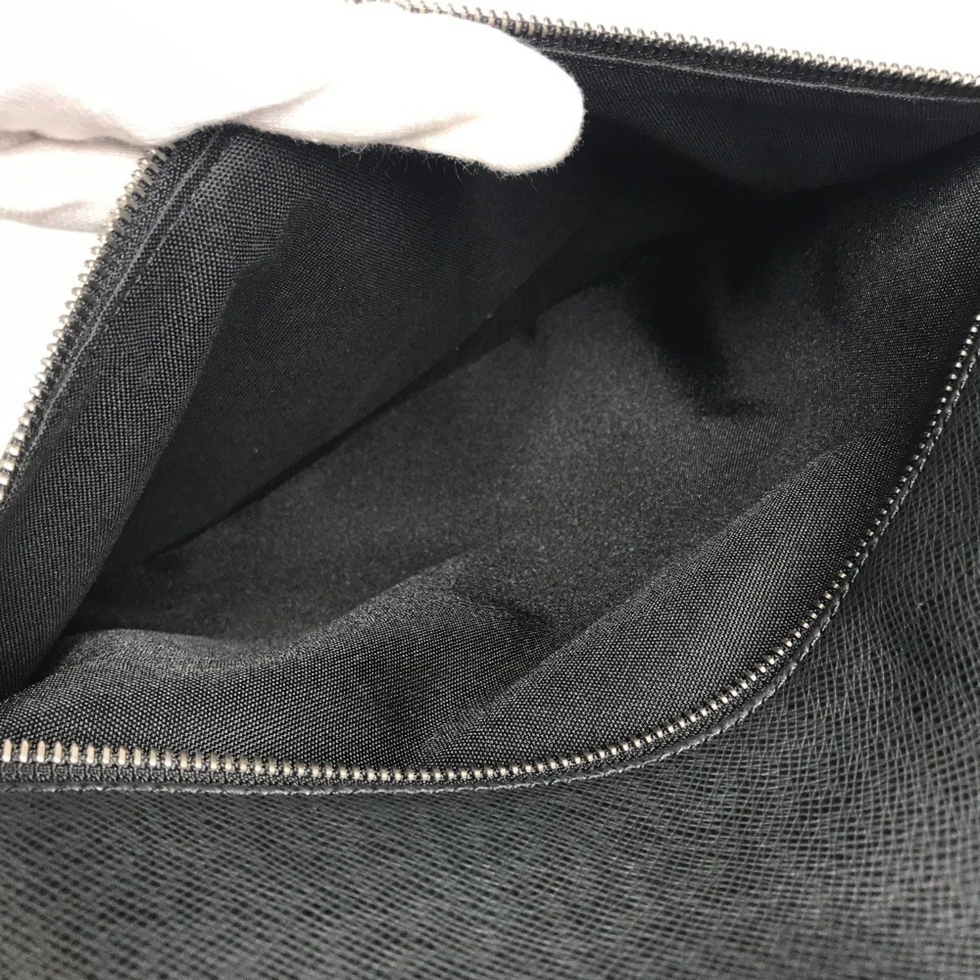 Louis Vuitton Black Khaki Taiga Leather Messenger Bag Shoulder Bag