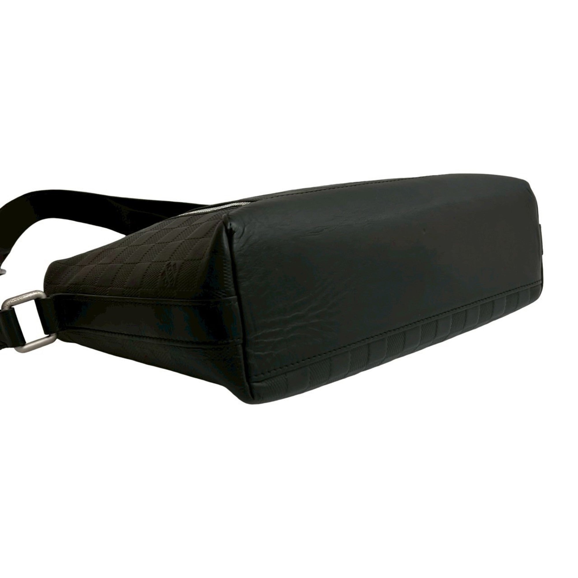 Louis Vuitton Black Leather Shoulder Bag