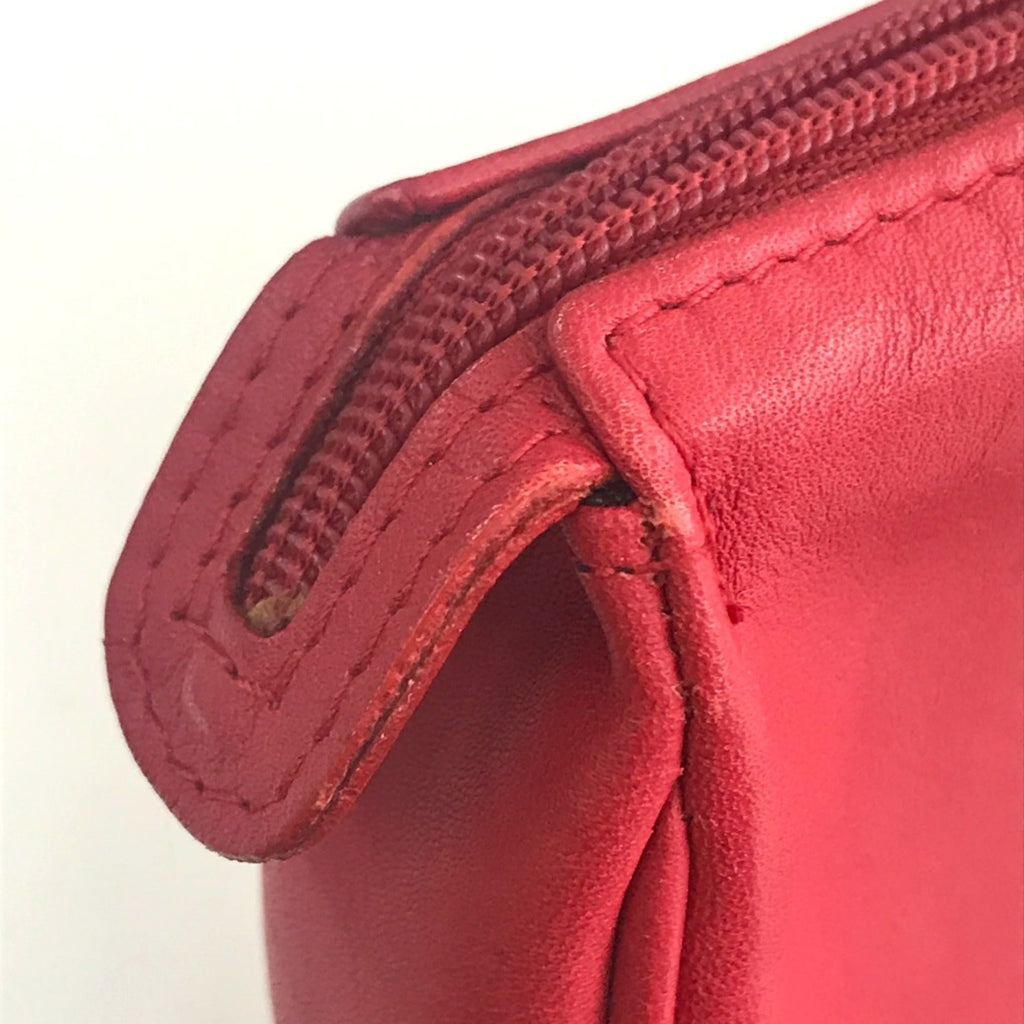 Christian Dior Red Leather Shoulder Bag (Pre-Owned)