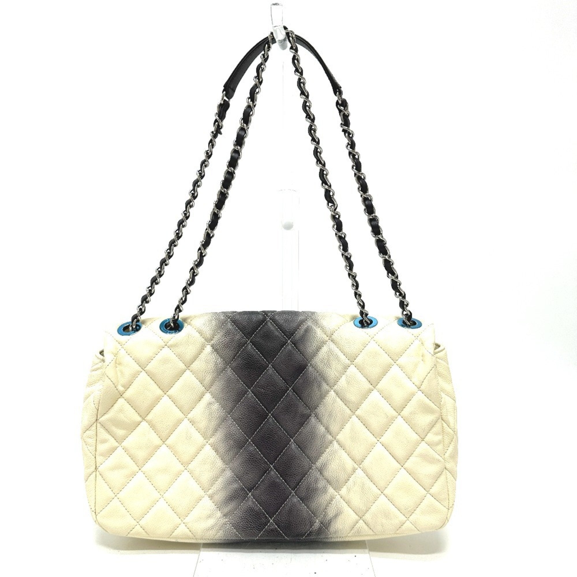 Chanel White Grained Calfskin Shoulder Bag