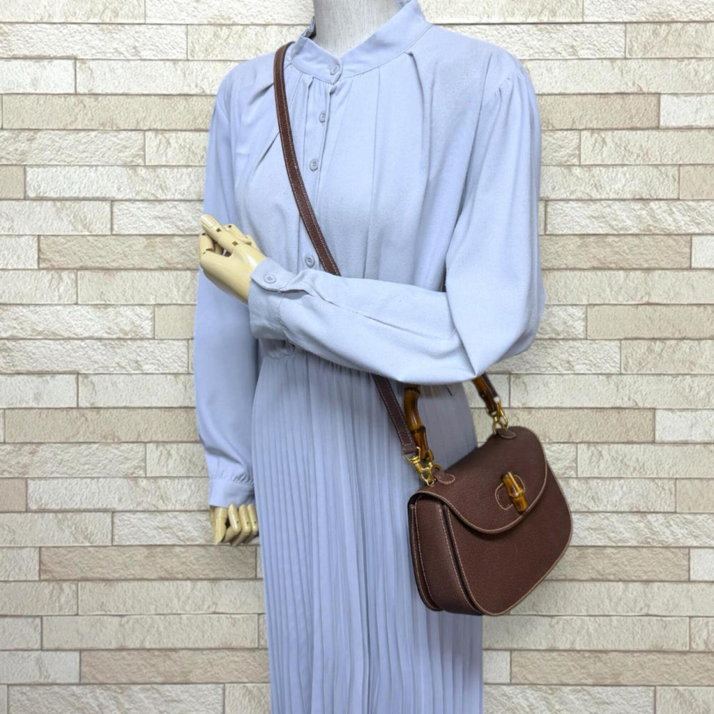 Gucci Bamboo Brown Bamboo Leather Shoulder Bag (Pre-Owned)