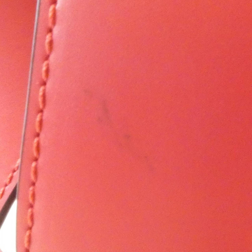 Gucci Red Color Leather Shoulder Bag (Pre-Owned)
