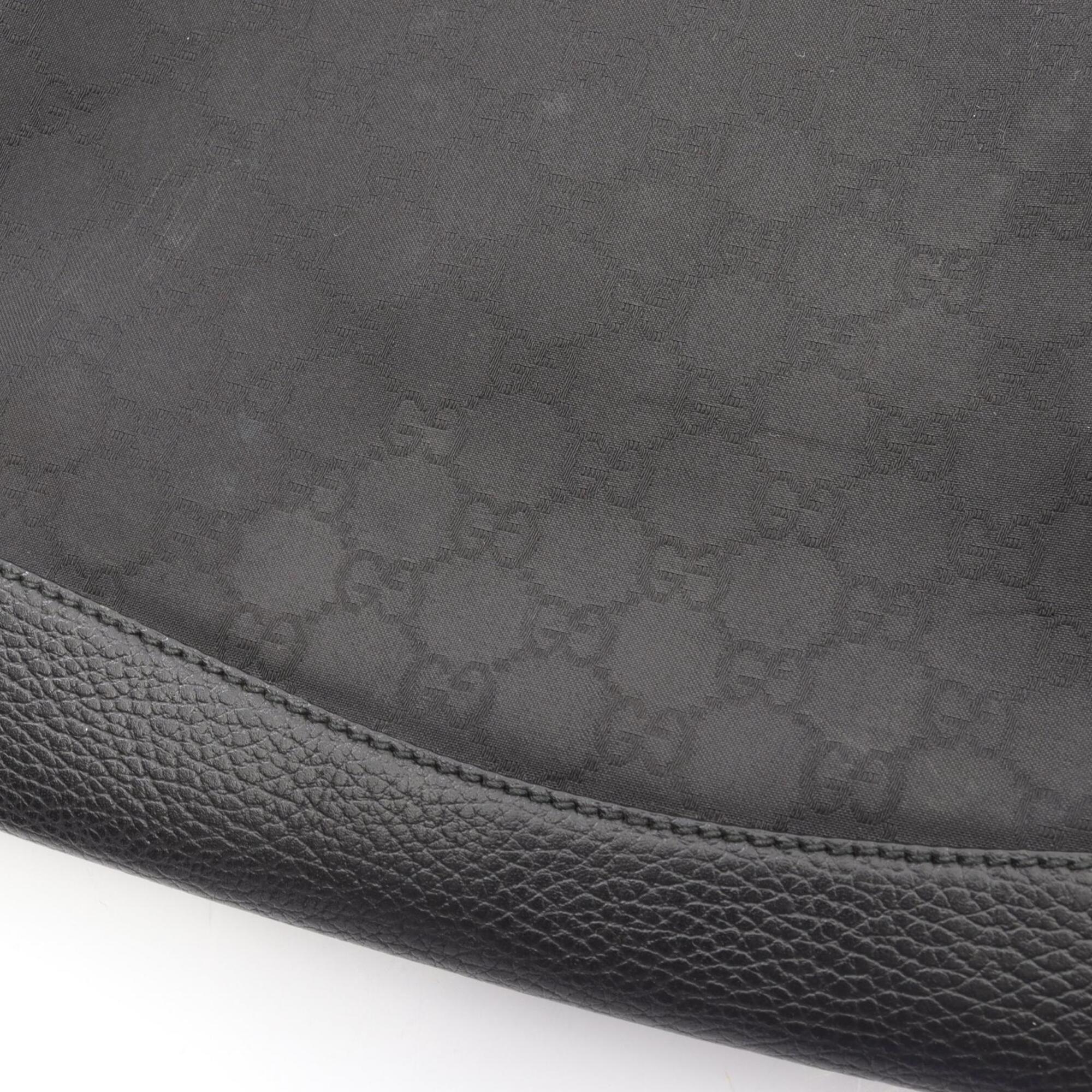 Gucci Black Nylon Leather Handbag Shoulder Bag (Pre-Owned)