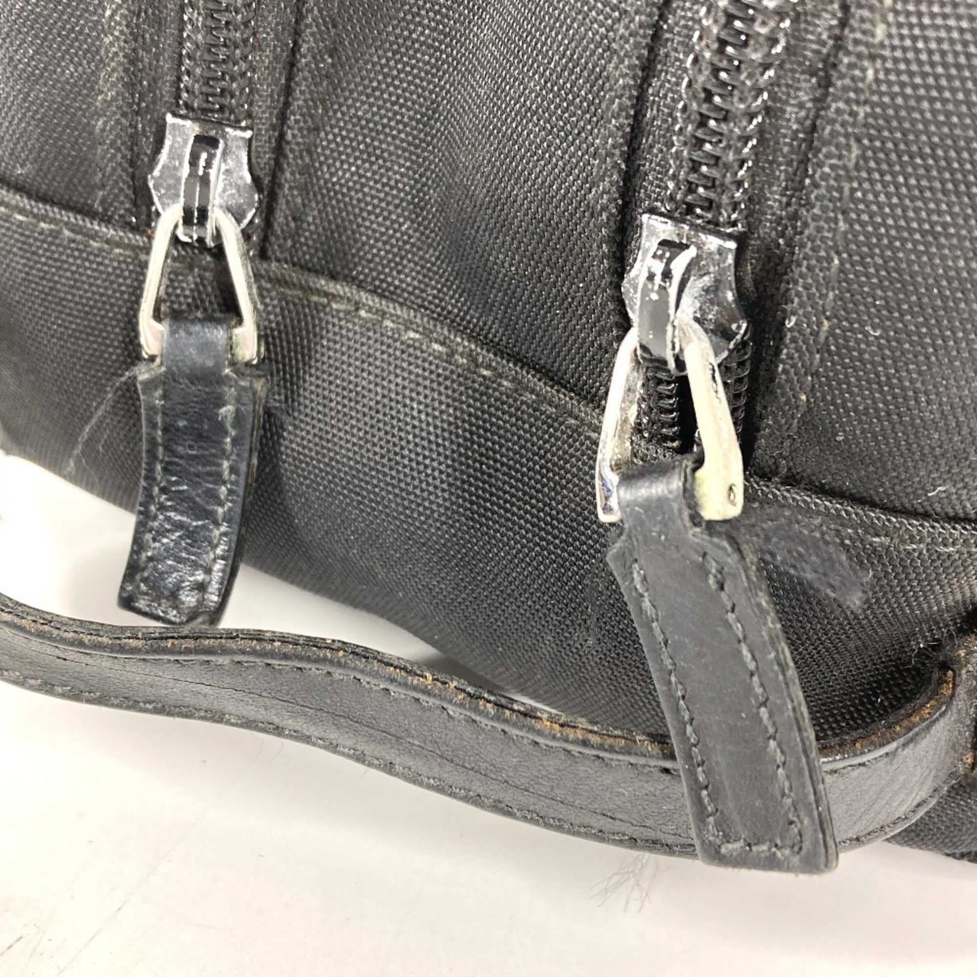 Gucci Black Canvas Leather Clutch Bag Pouch (Pre-Owned)